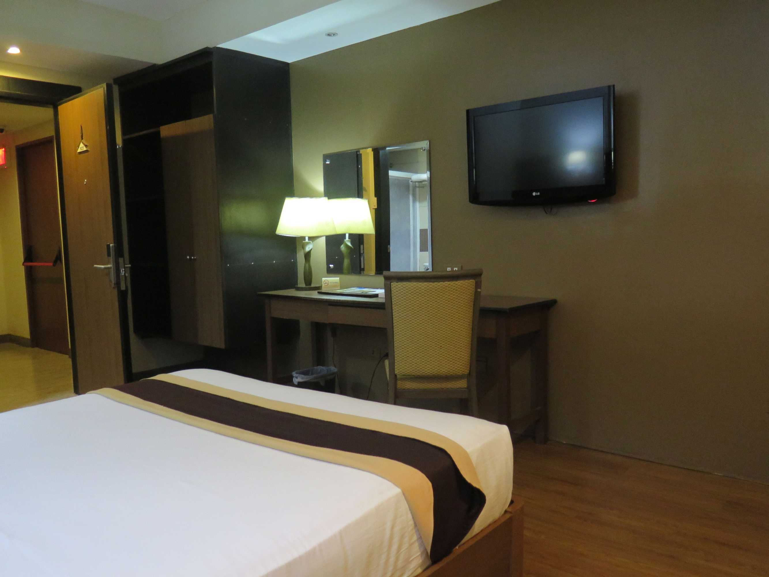 Gift card for The Pinnacle Hotel And Suites