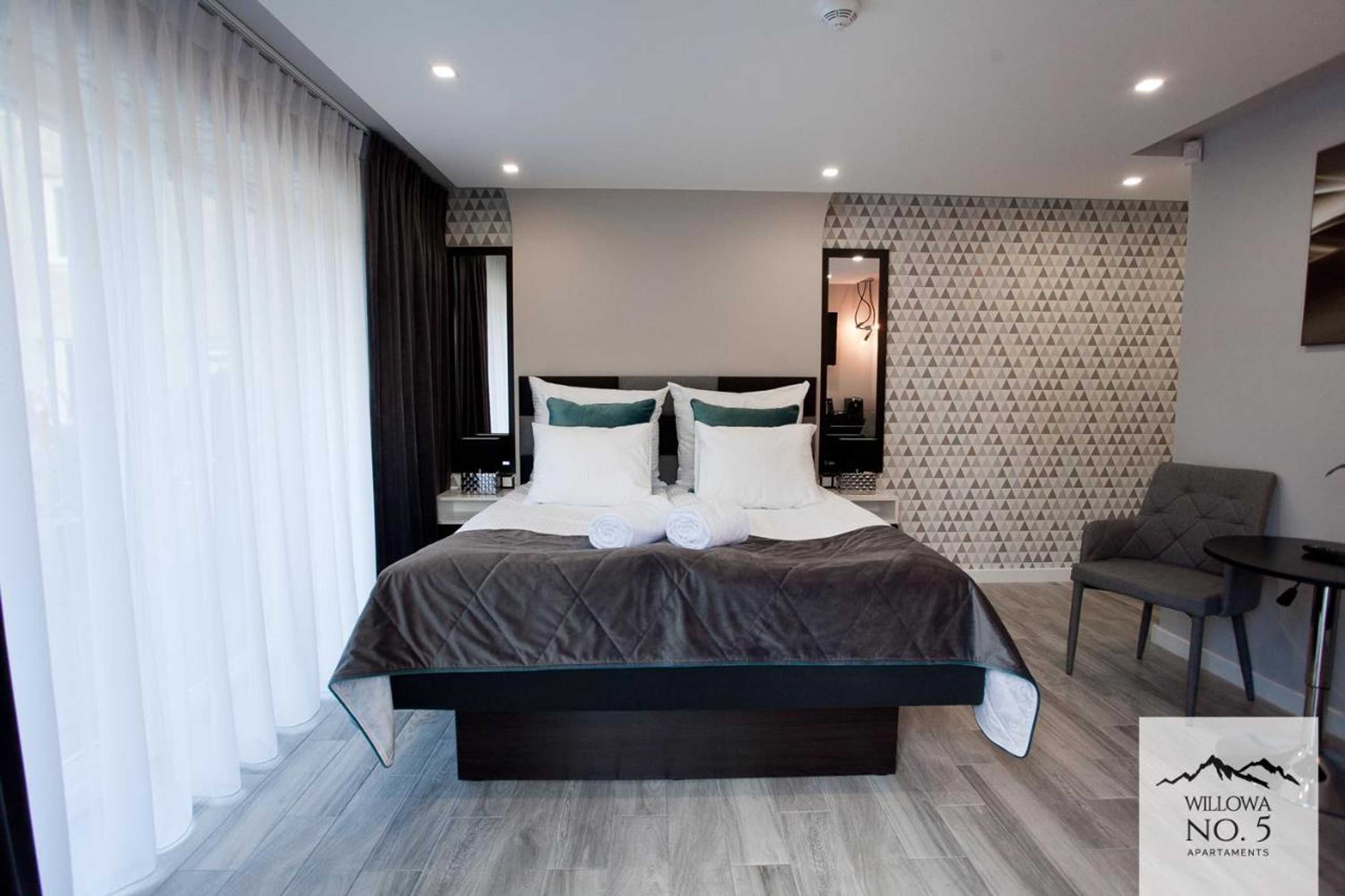 Gift card for Willowa No. 5 Apartaments
