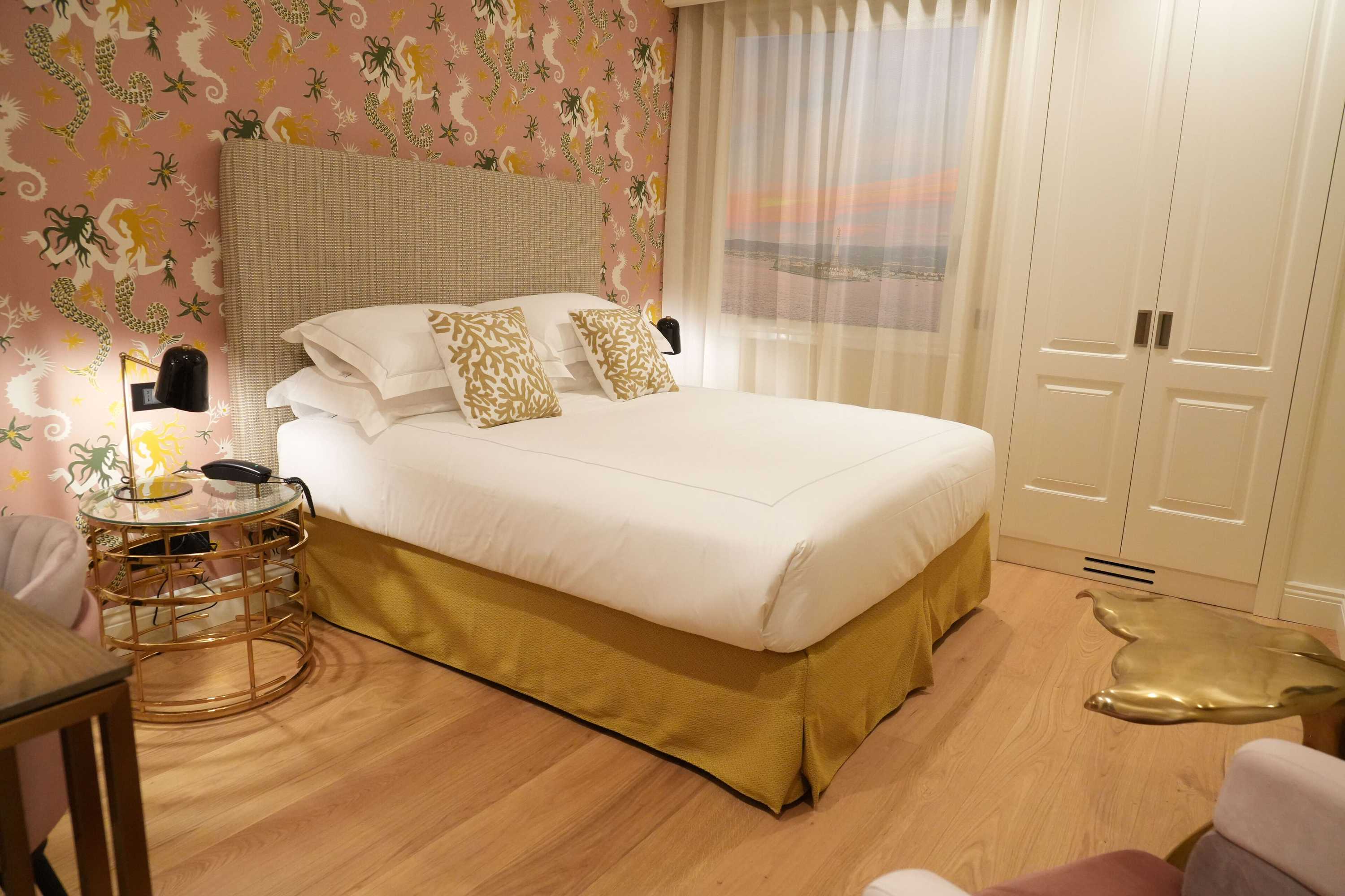 Gift card for Jolly Charme Suite