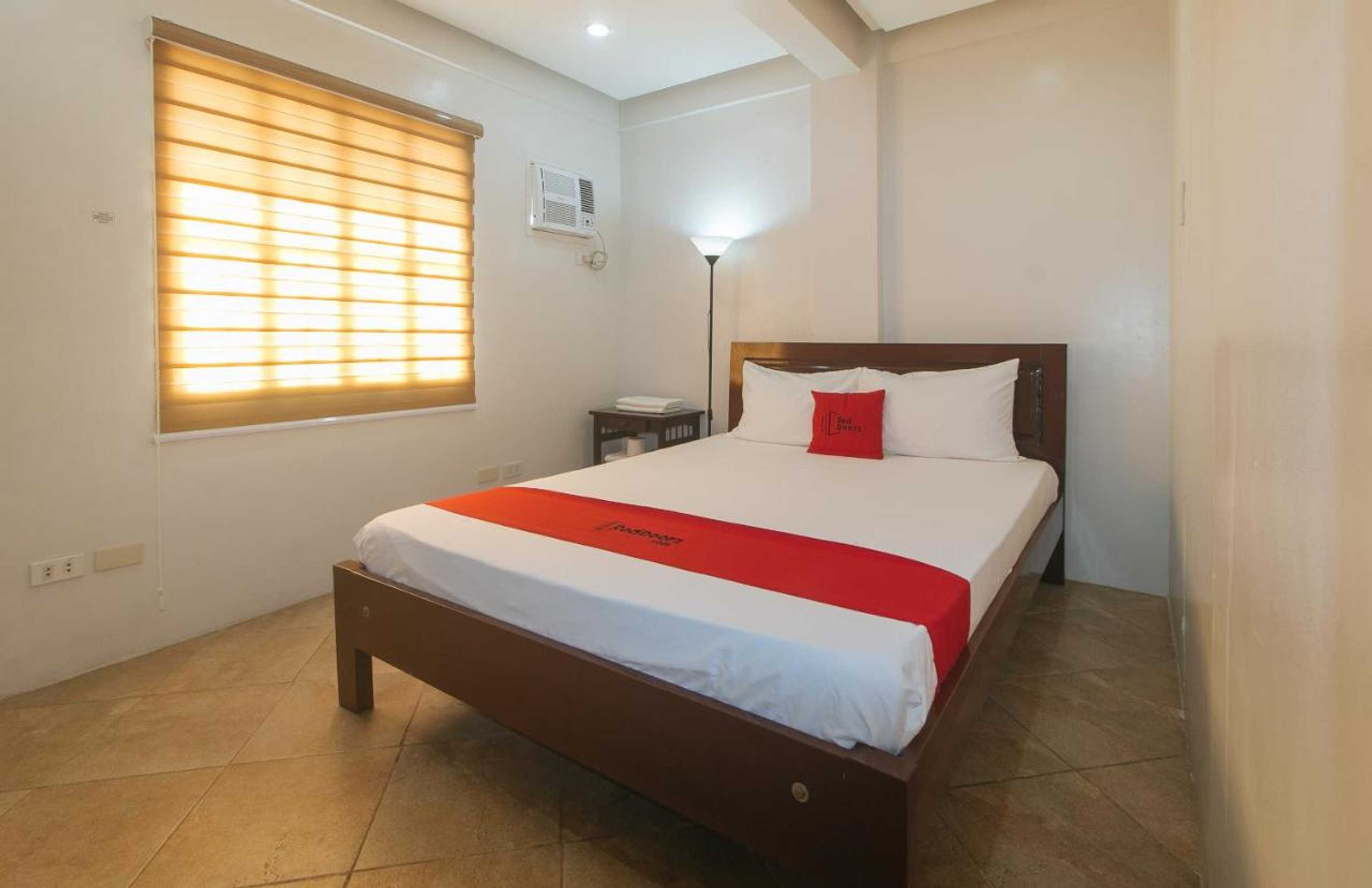 Gift card for Reddoorz at David's Travellers Inn Cavite