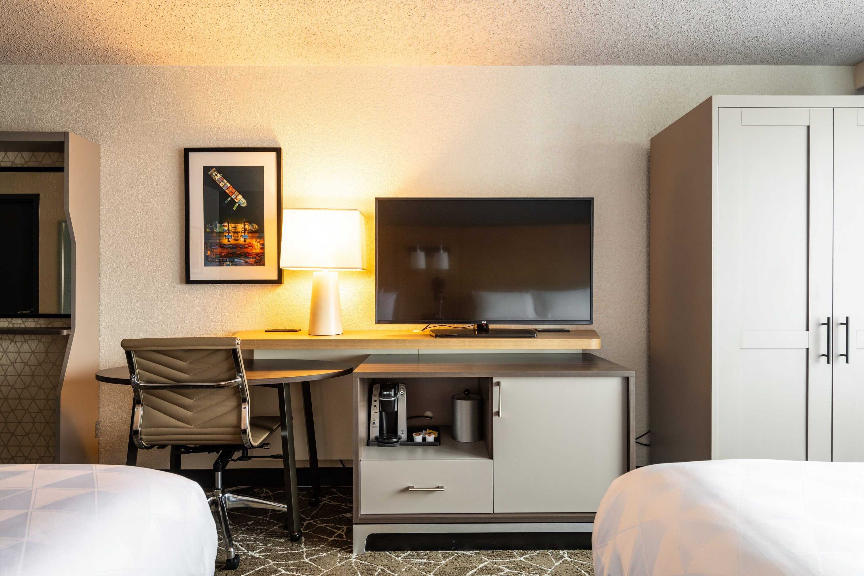 Gift card for Holiday Inn Newark International Airport by Ihg Gift card for Holiday Inn Newark International Airport by Ihg