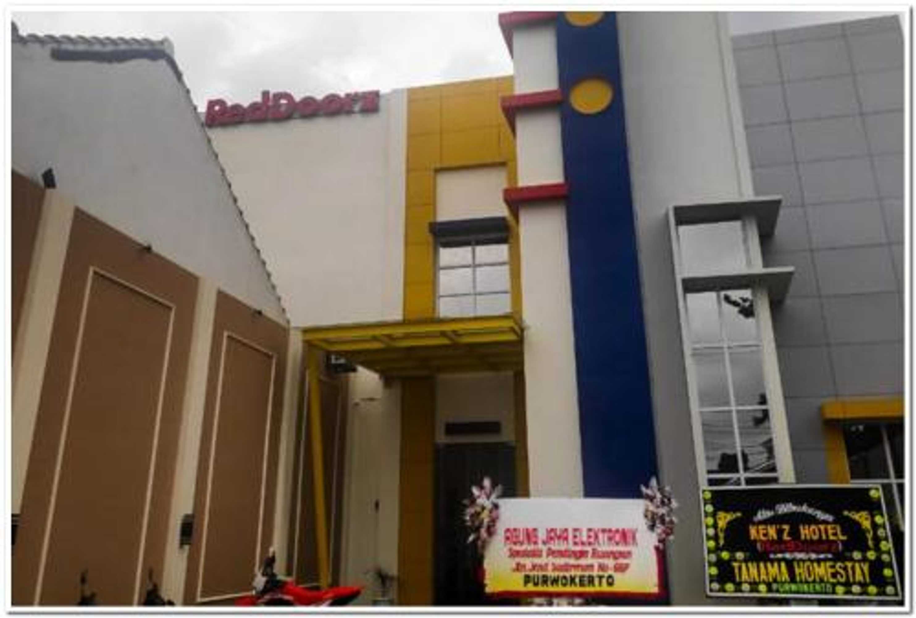 Gift card for Reddoorz Near Moro Mall Purwokerto 2 Gift card for Reddoorz Near Moro Mall Purwokerto 2