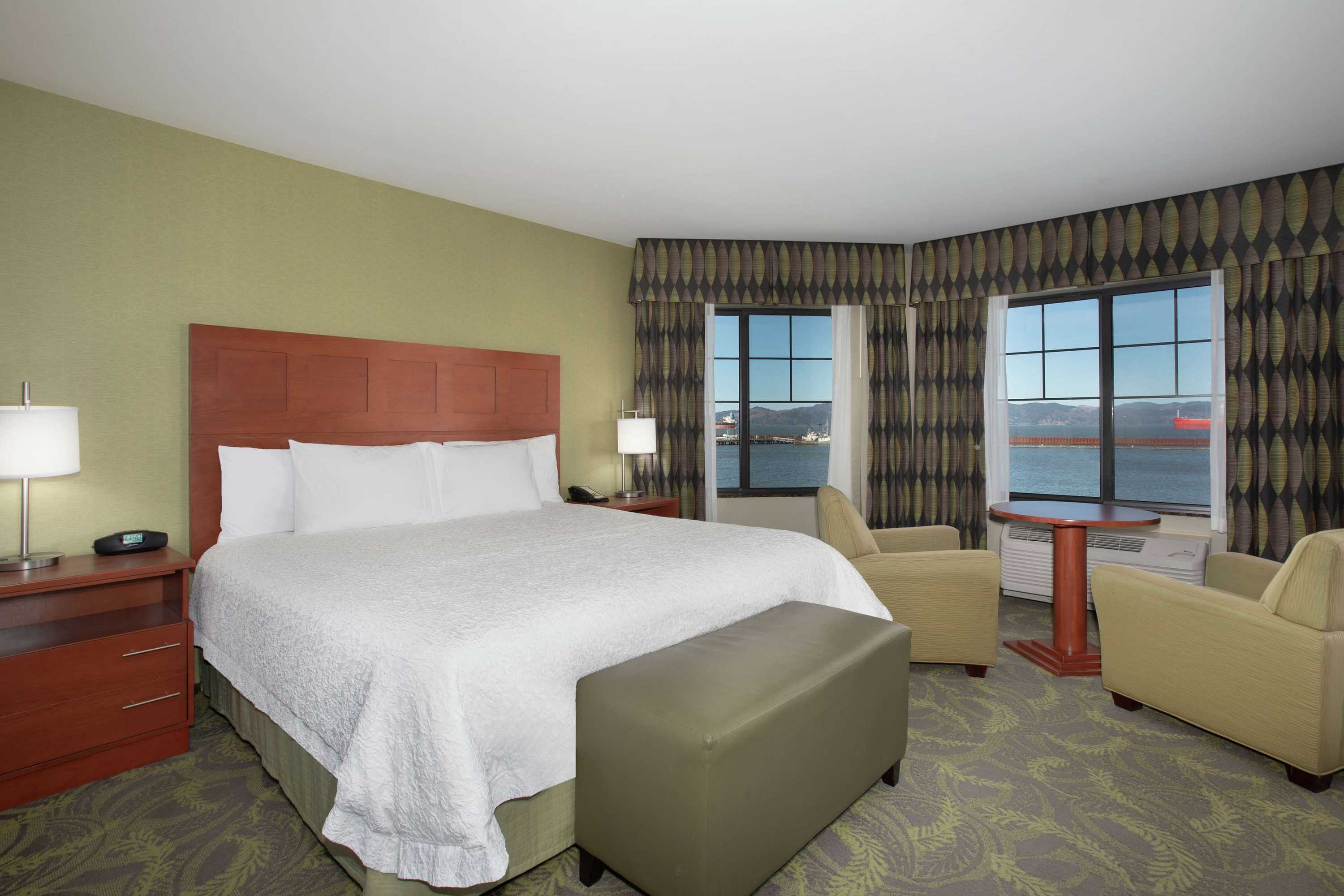 Gift card for Hampton Inn And Suites Astoria Gift card for Hampton Inn And Suites Astoria