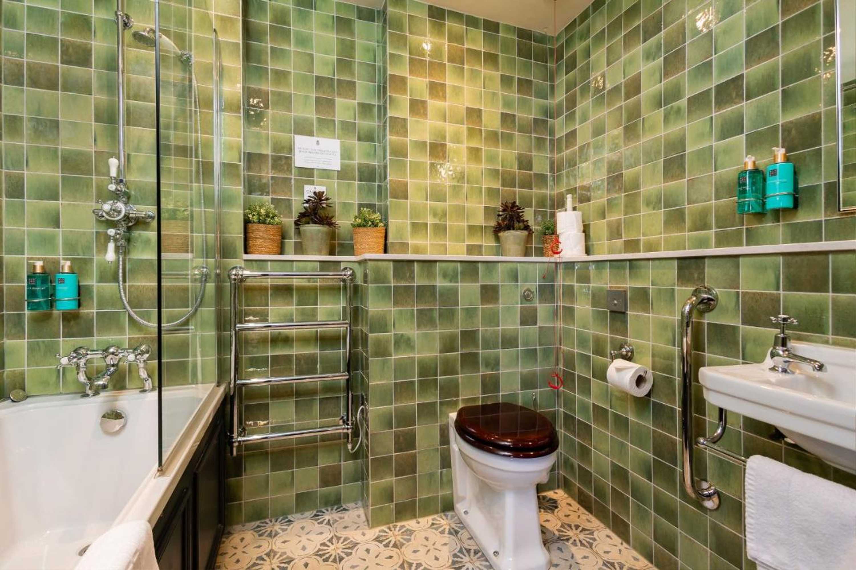 Gift card for Salisbury Arms Hotel Gift card for Salisbury Arms Hotel