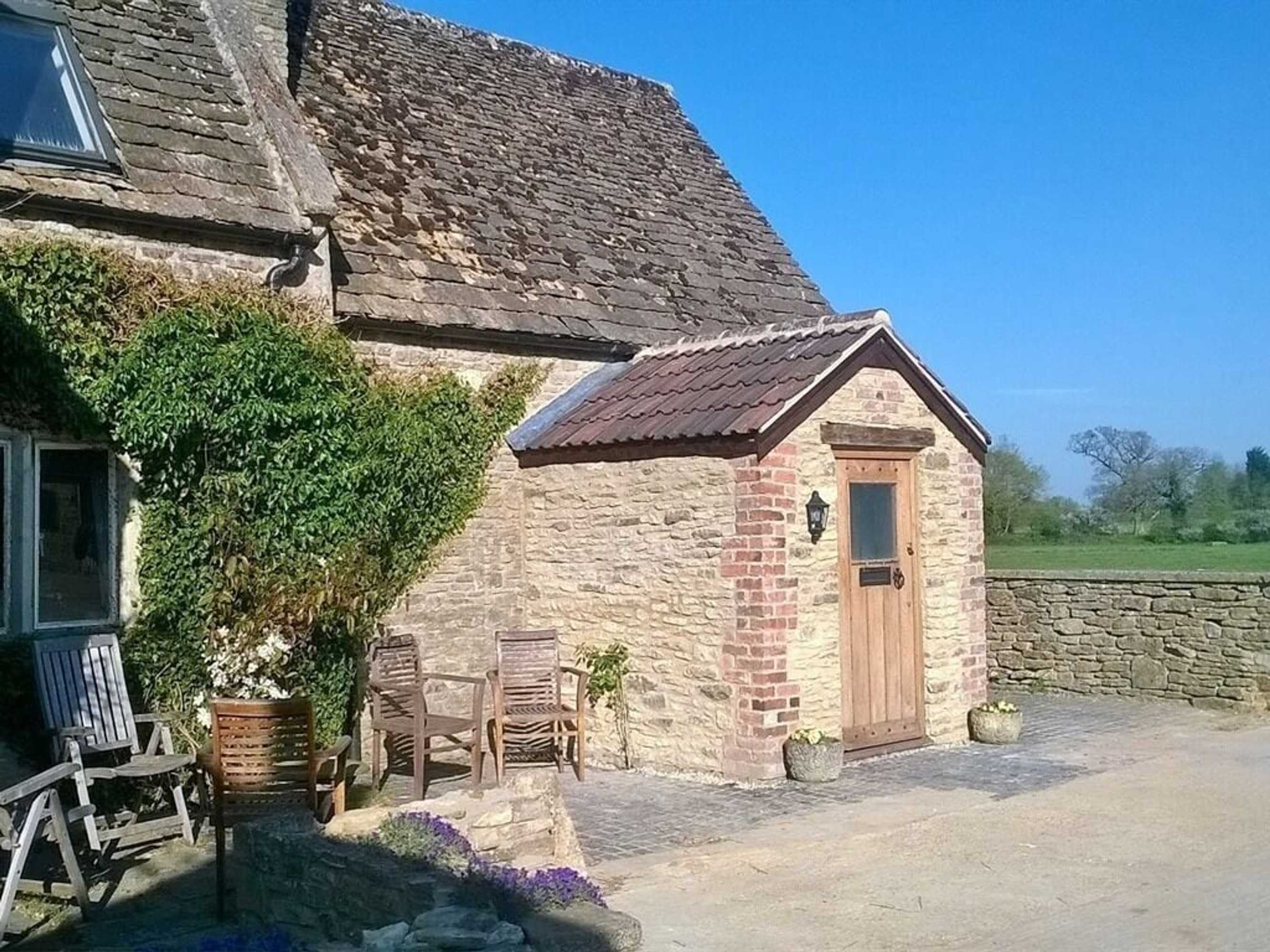 Gift card for Battens Farm Cottages - B&b And Self-Catering Accommodation Gift card for Battens Farm Cottages - B&b And Self-Catering Accommodation