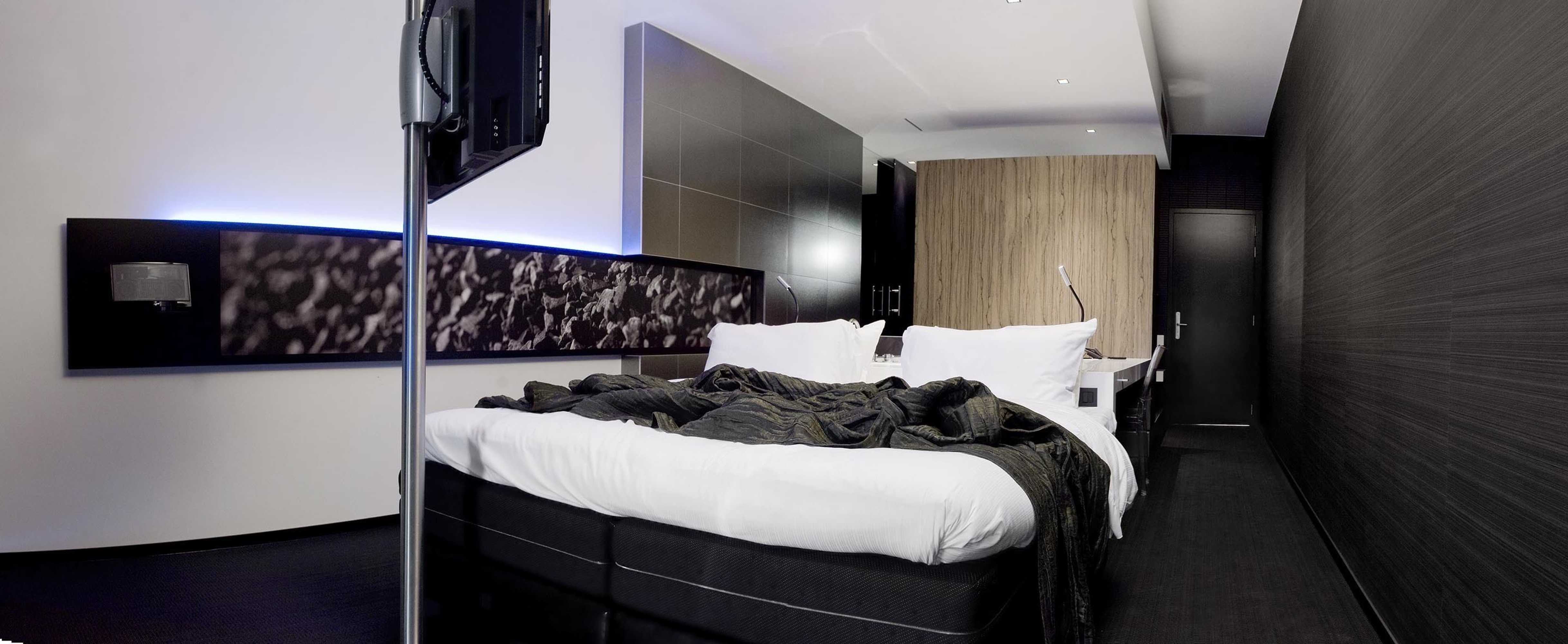 Gift card for Carbon Hotel - Different Hotels Gift card for Carbon Hotel - Different Hotels