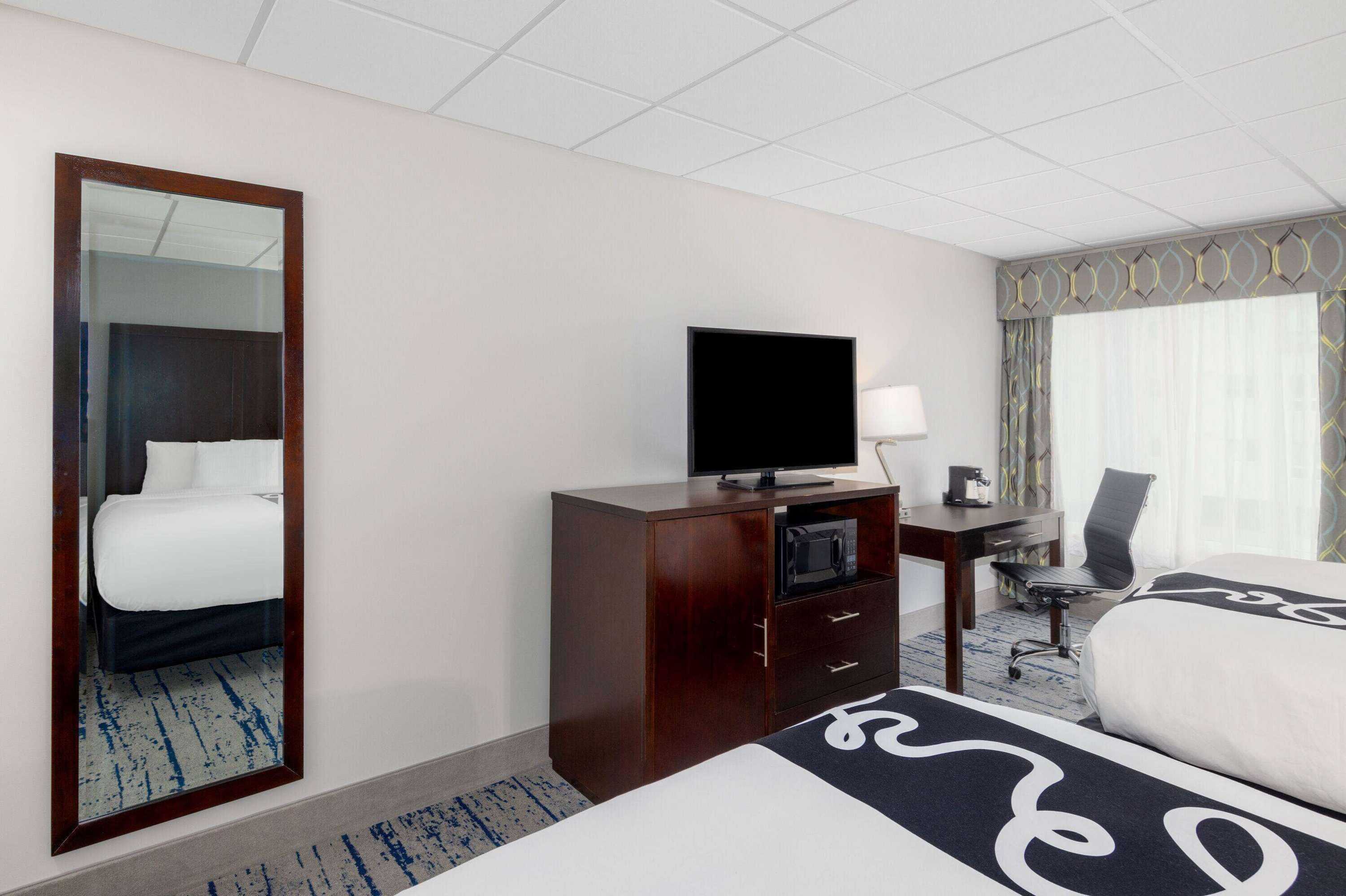 Gift card for La Quinta Inn by Wyndham Lynnwood