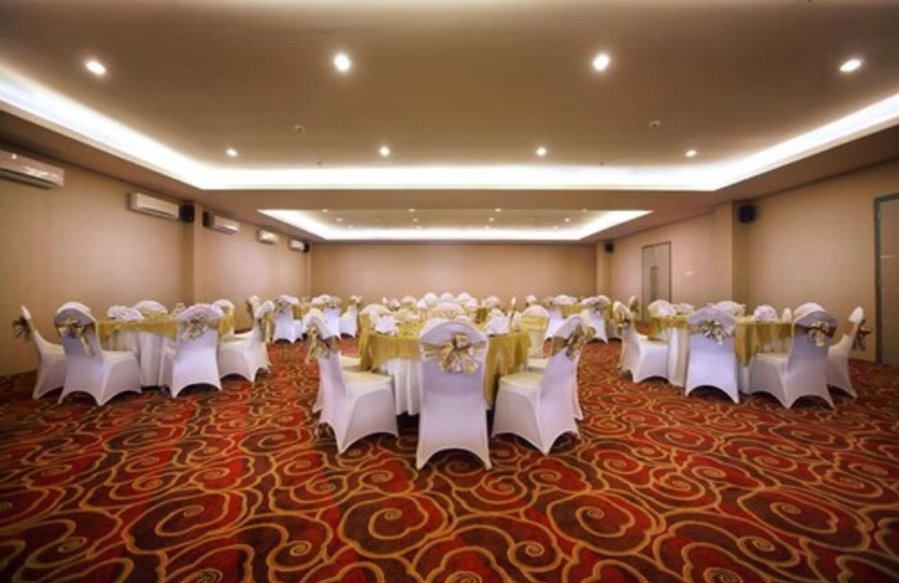 Gift card for Hotel Neo Candi Simpang Lima - Semarang by Aston Gift card for Hotel Neo Candi Simpang Lima - Semarang by Aston