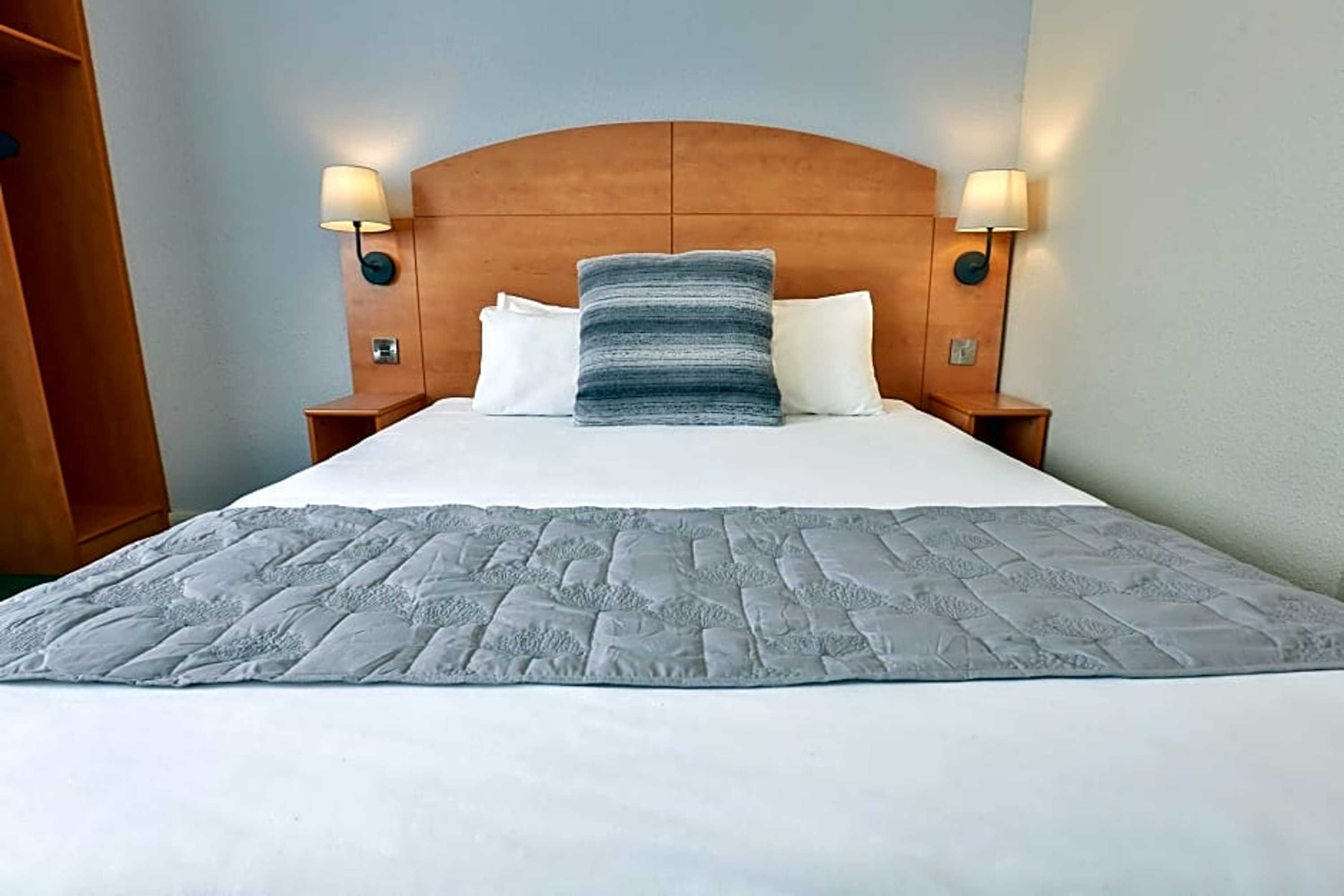 Gift card for Campanile Hotel- Milton Keynes Gift card for Campanile Hotel- Milton Keynes