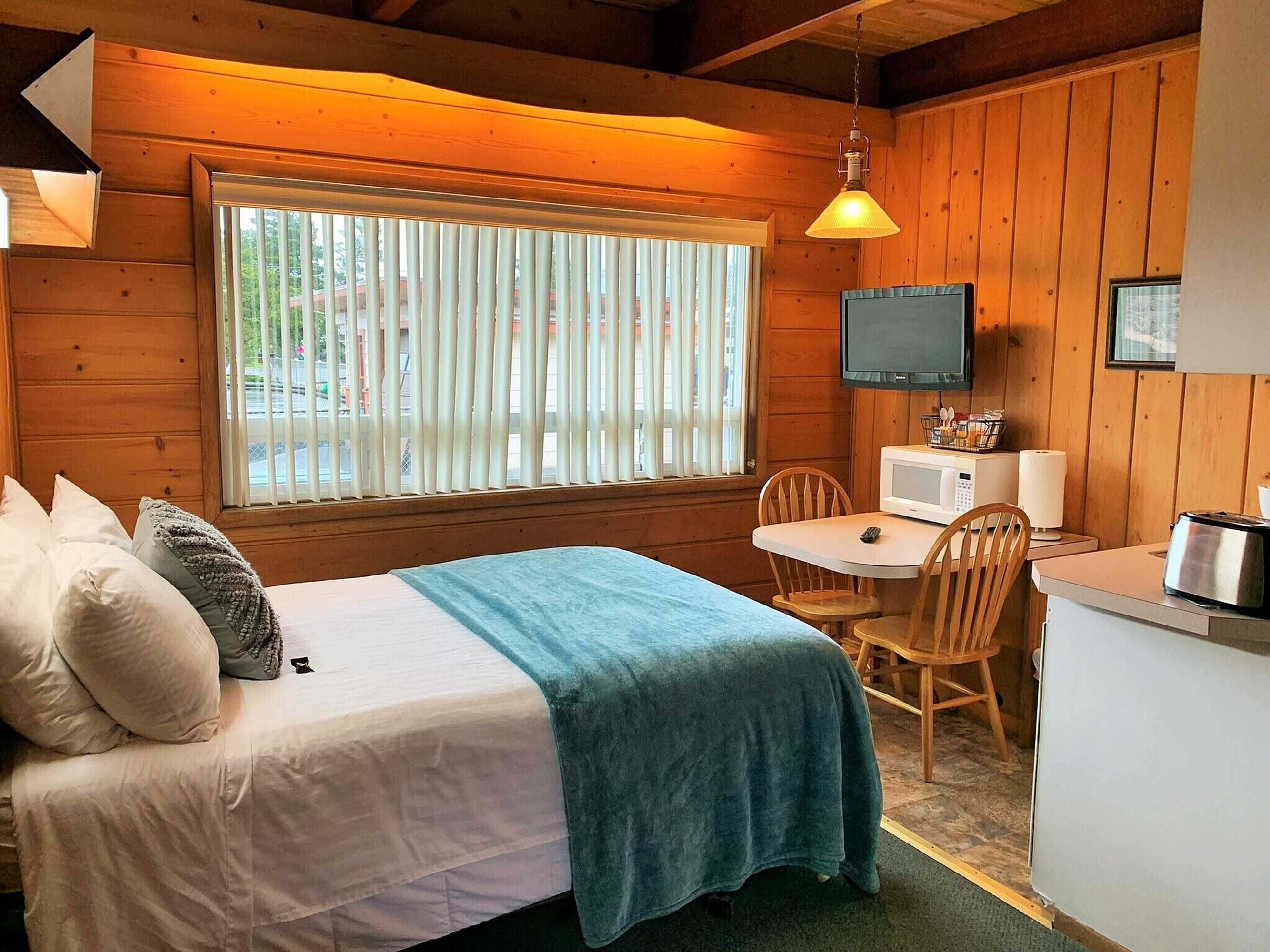 Gift card for Breakers Boutique Inn