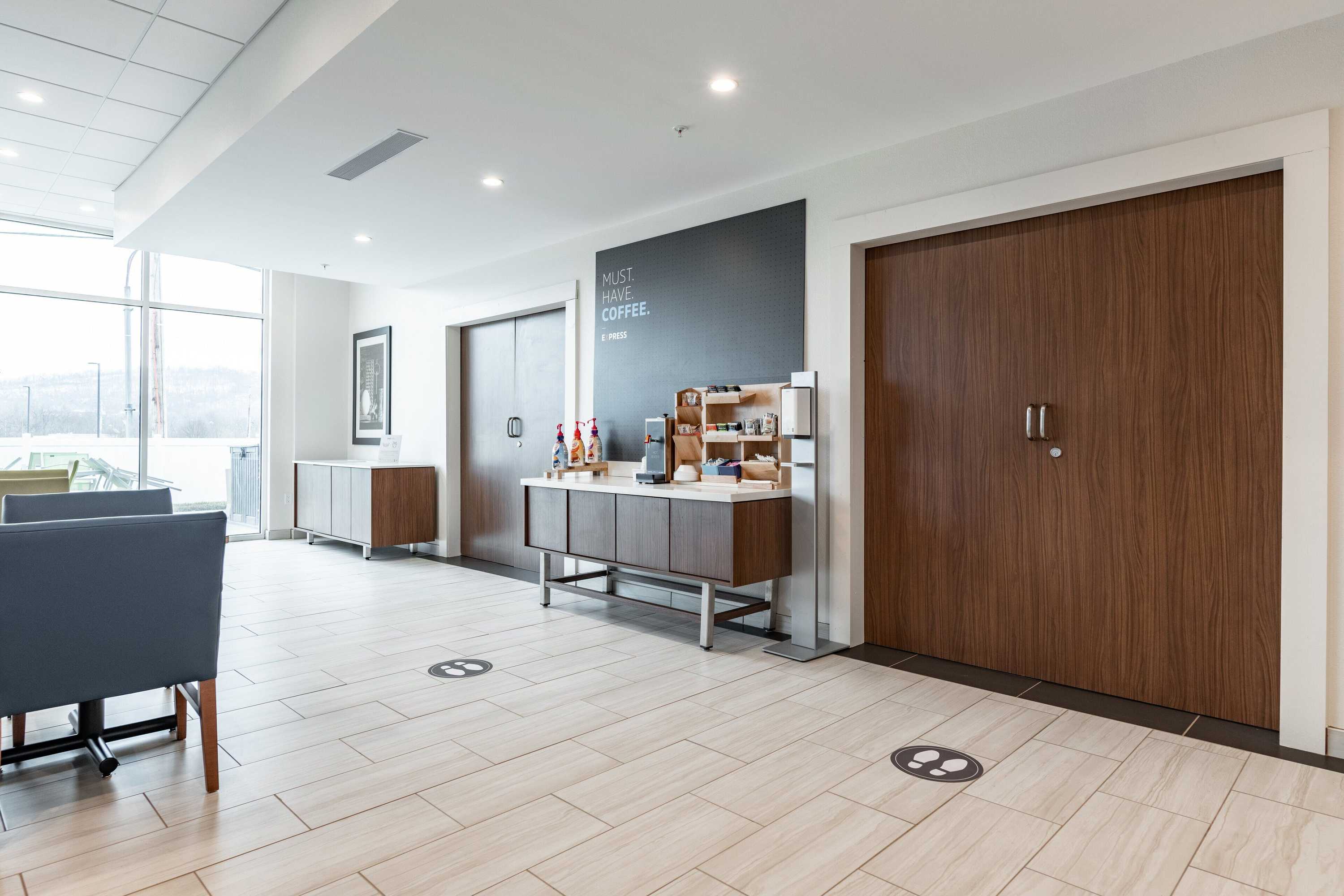 Gift card for Holiday Inn Express & Suites Moundsville by Ihg Gift card for Holiday Inn Express & Suites Moundsville by Ihg