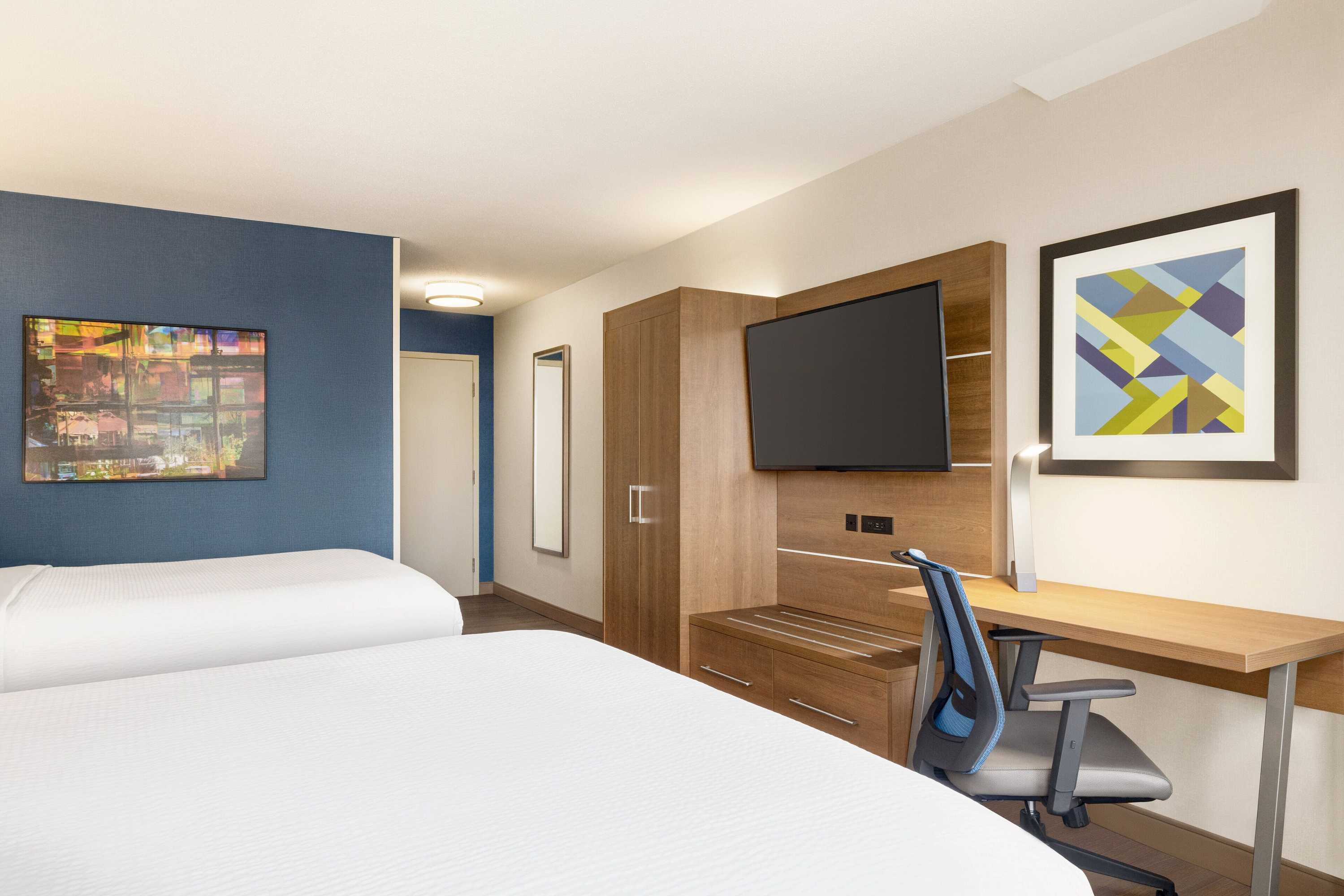 Gift card for Holiday Inn Express Vancouver-Metrotown (burnaby) by Ihg Gift card for Holiday Inn Express Vancouver-Metrotown (burnaby) by Ihg