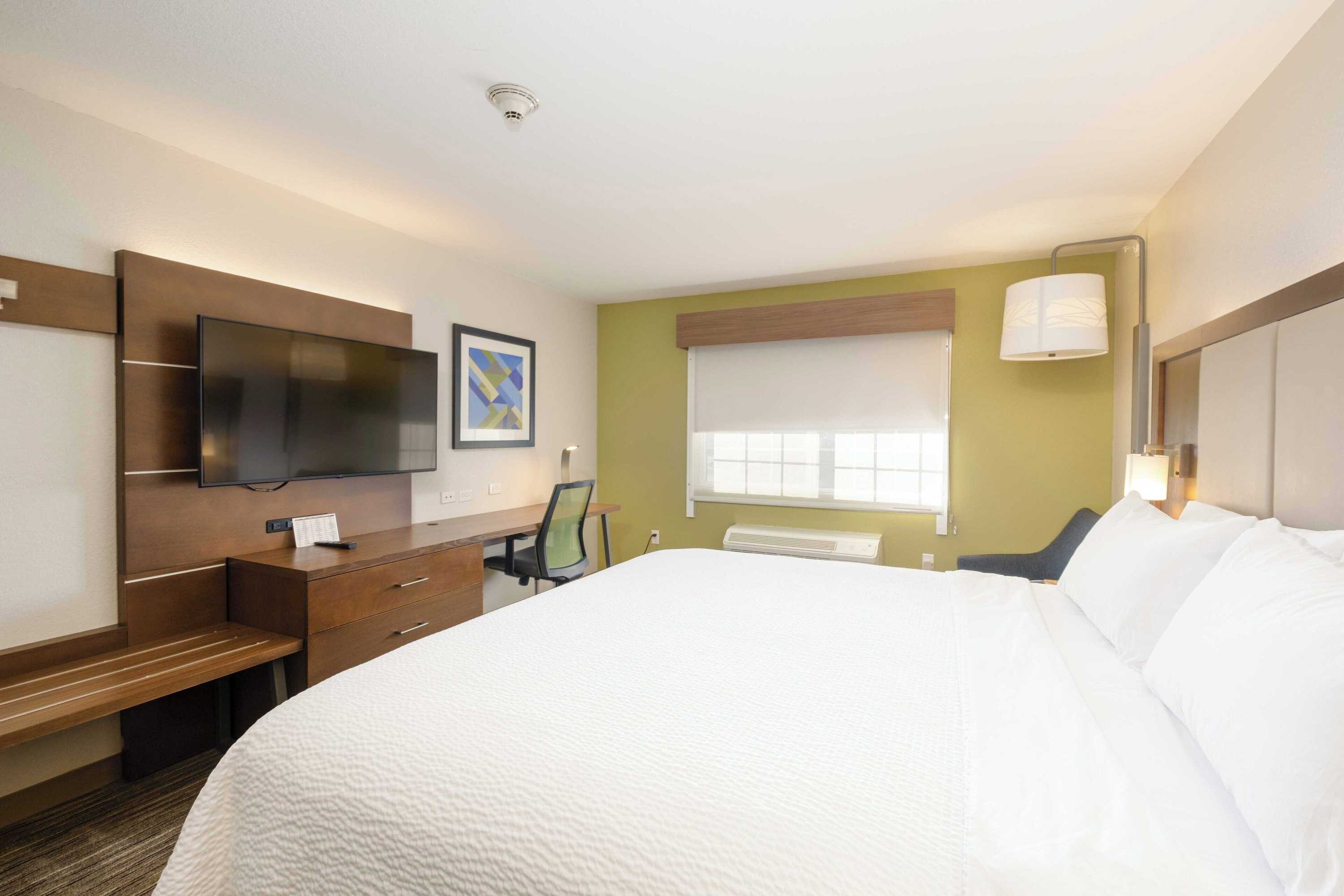 Gift card for Holiday Inn Express Carlsbad by Ihg Gift card for Holiday Inn Express Carlsbad by Ihg