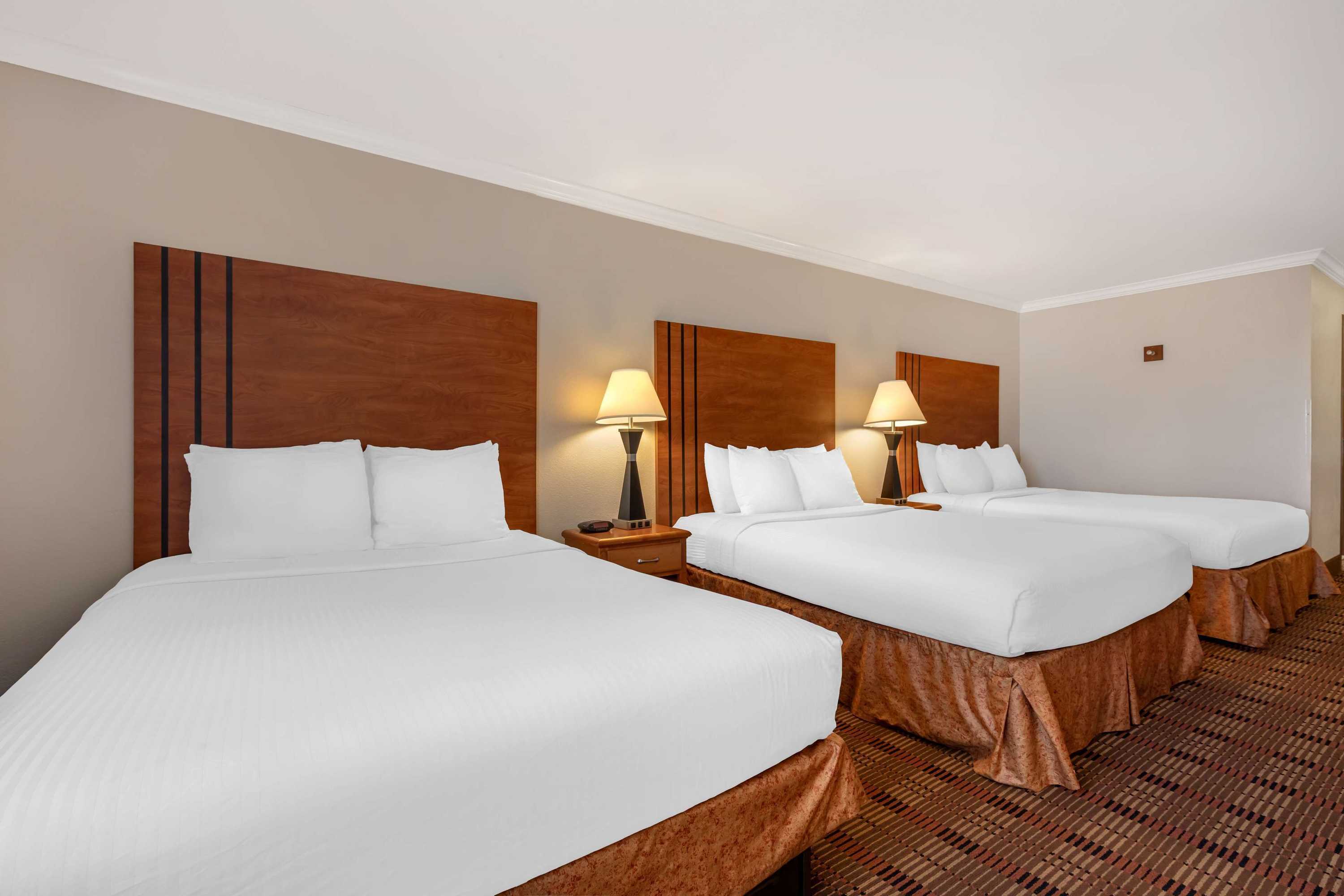 Gift card for Best Western Club House Inn & Suites Gift card for Best Western Club House Inn & Suites