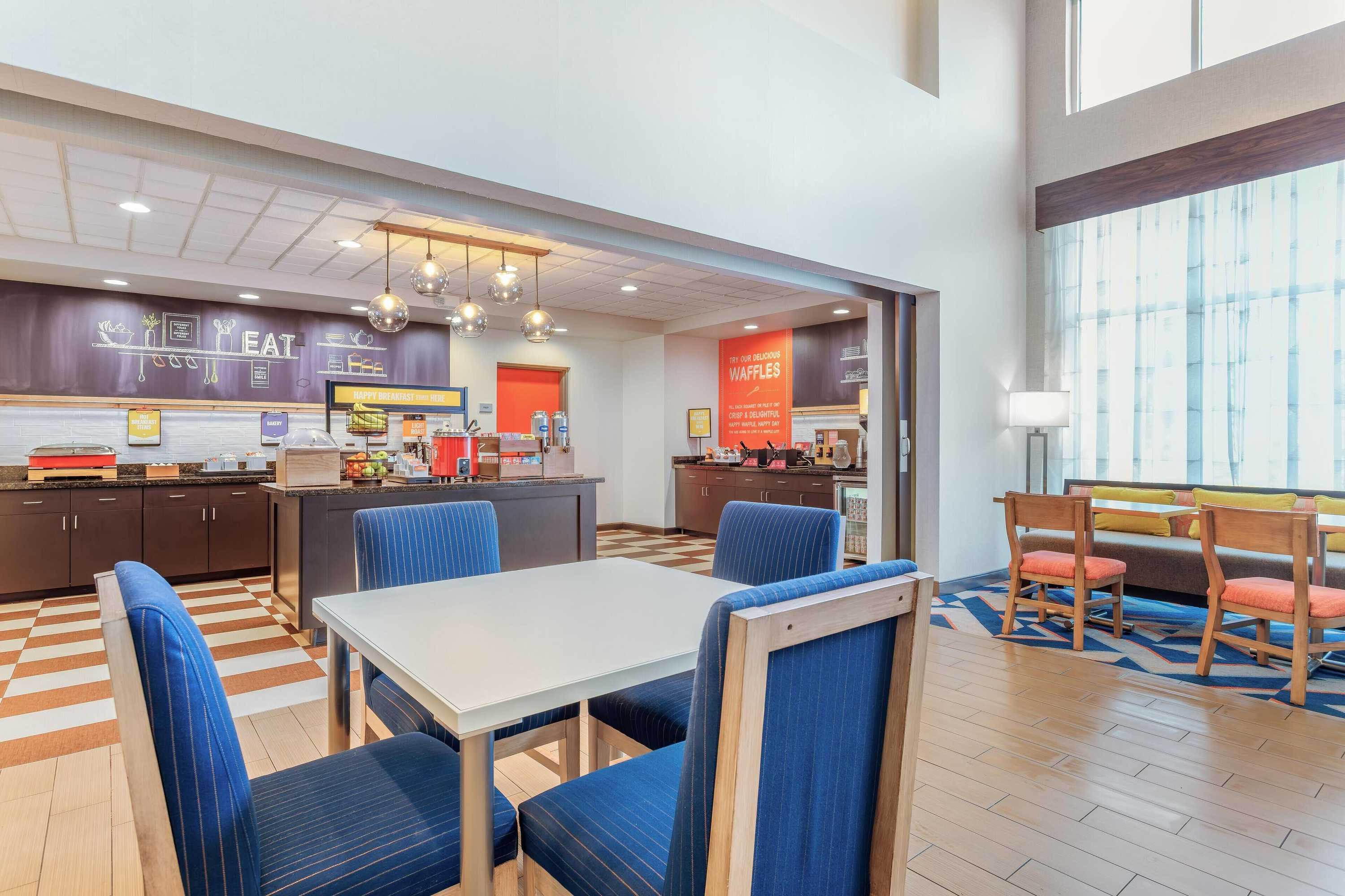 Gift card for Hampton Inn & Suites Parkersburg Downtown