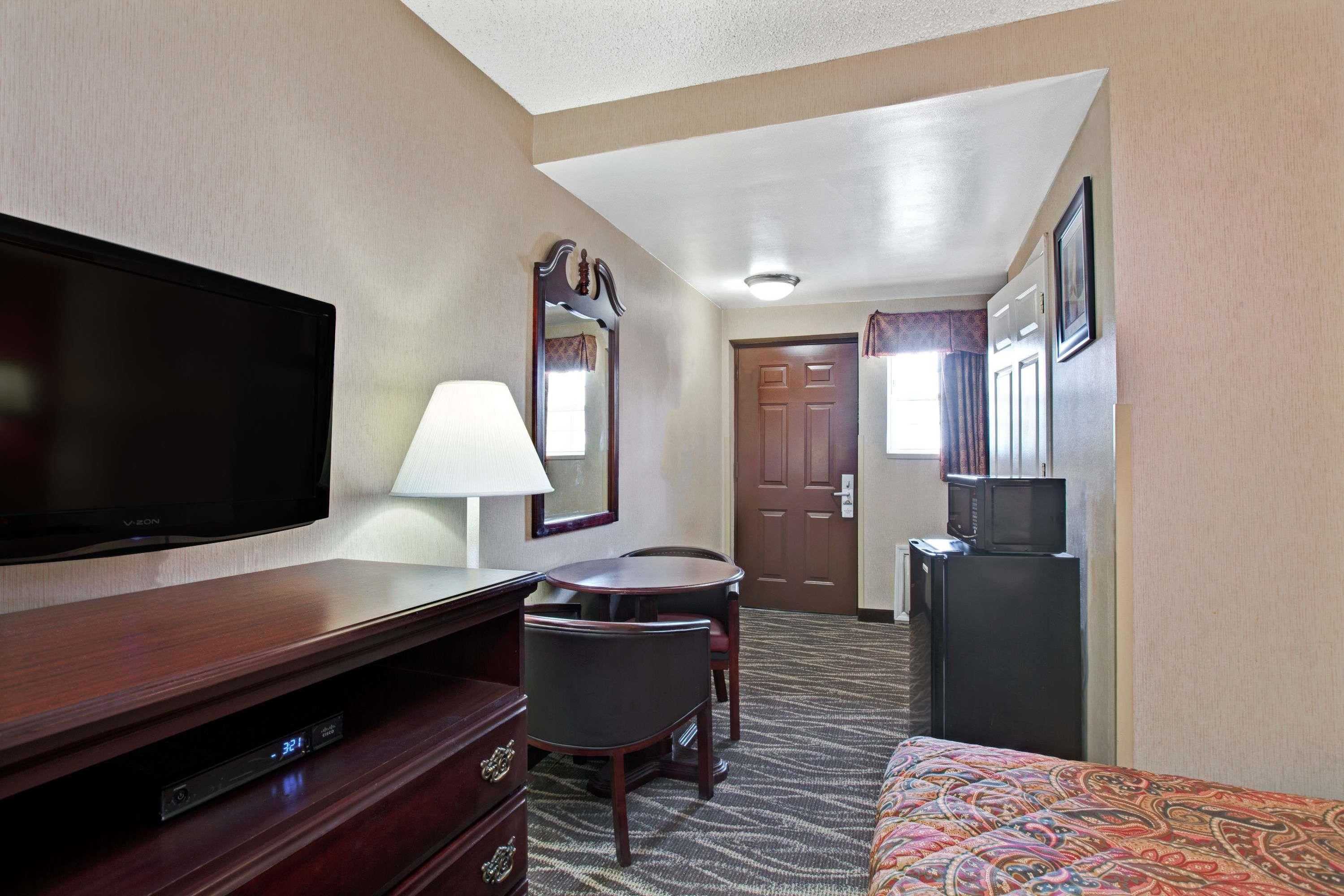 Gift card for Days Inn by Wyndham Ridgefield NJ Gift card for Days Inn by Wyndham Ridgefield NJ