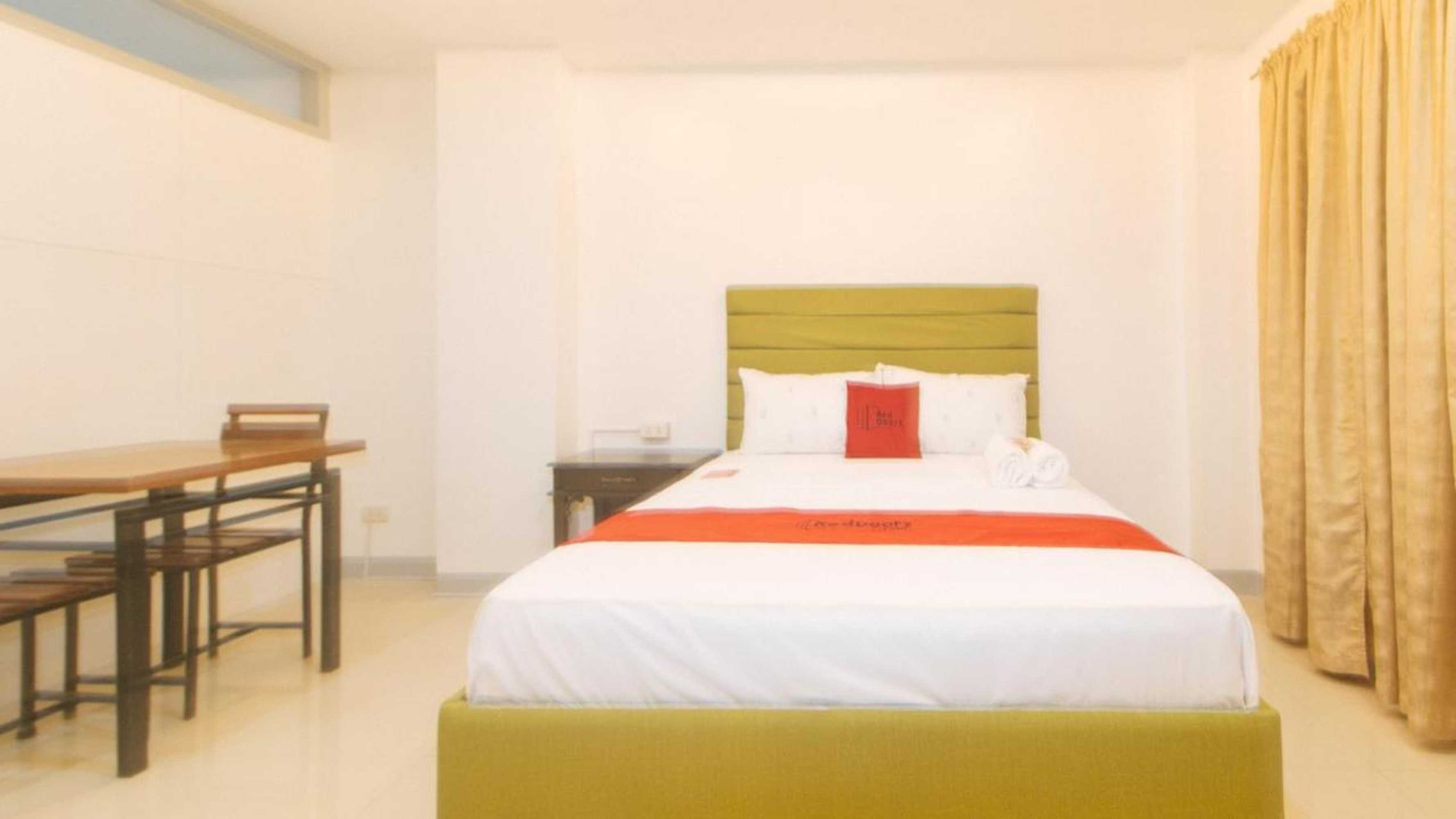 Gift card for Reddoorz at Ebm One Building