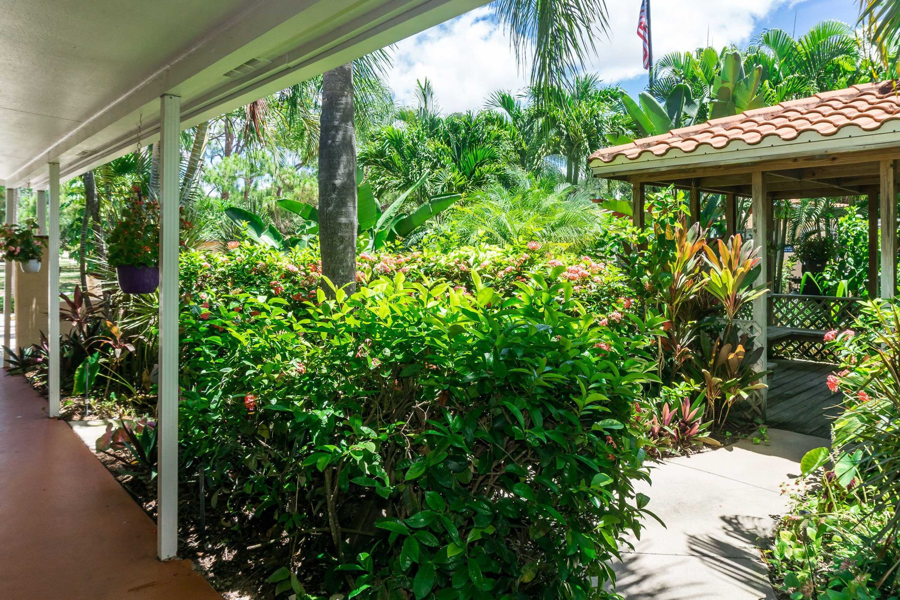 Gift card for Tropical Villas of Venice Beach Gift card for Tropical Villas of Venice Beach