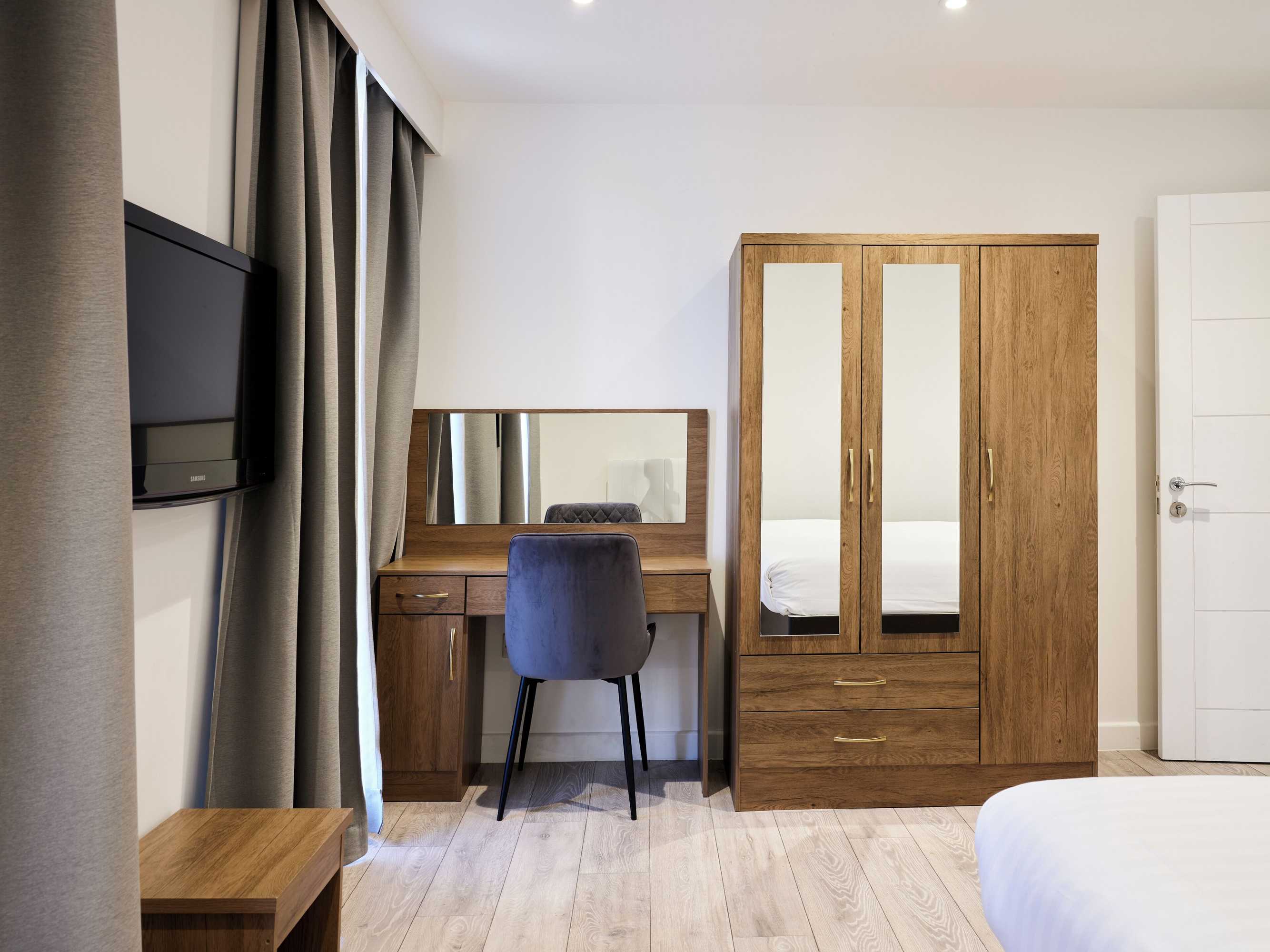 Gift card for Hampton Suites Serviced Apartments Gift card for Hampton Suites Serviced Apartments