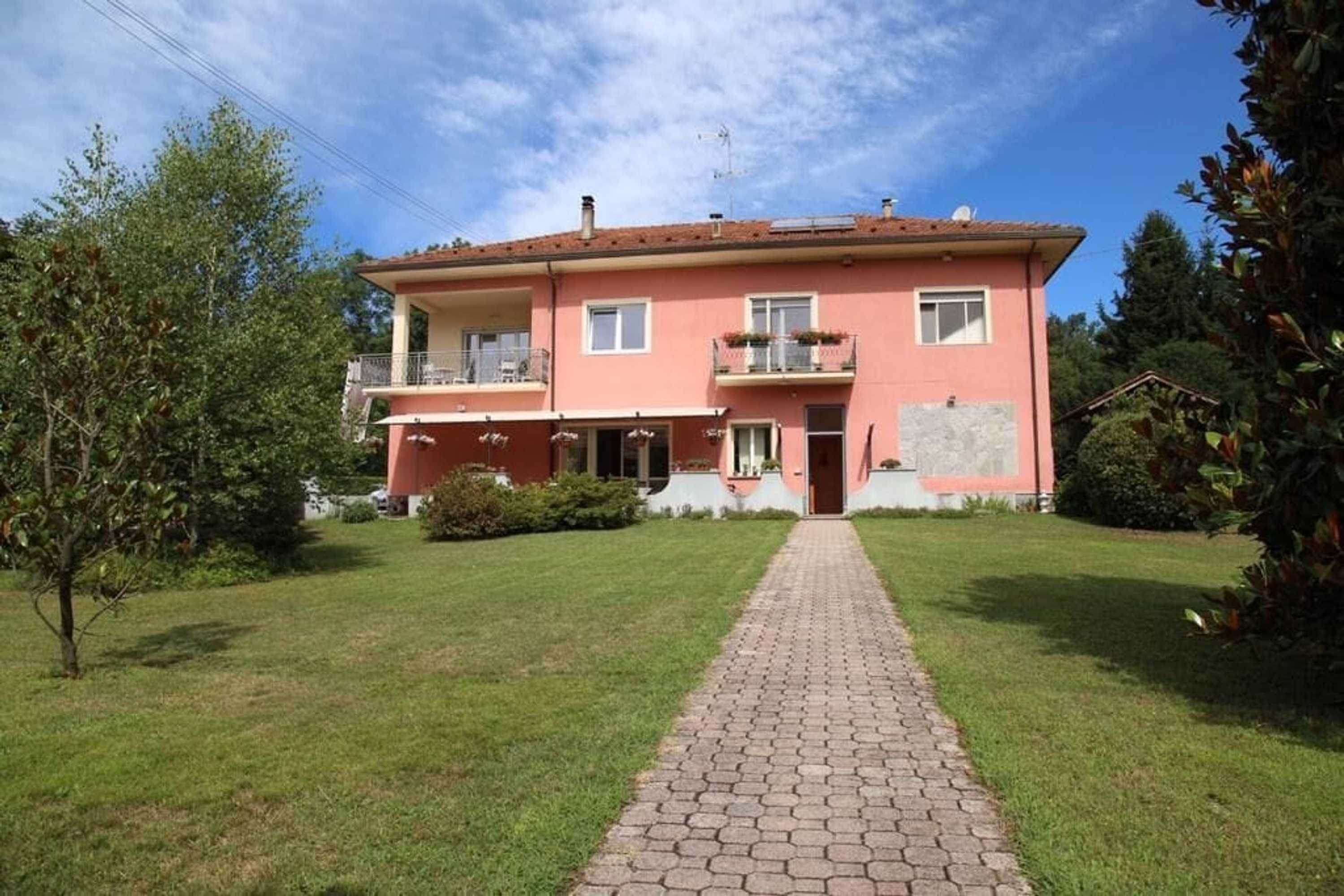 Gift card for La Rosa Tra i Laghi B&b Gift card for La Rosa Tra i Laghi B&b
