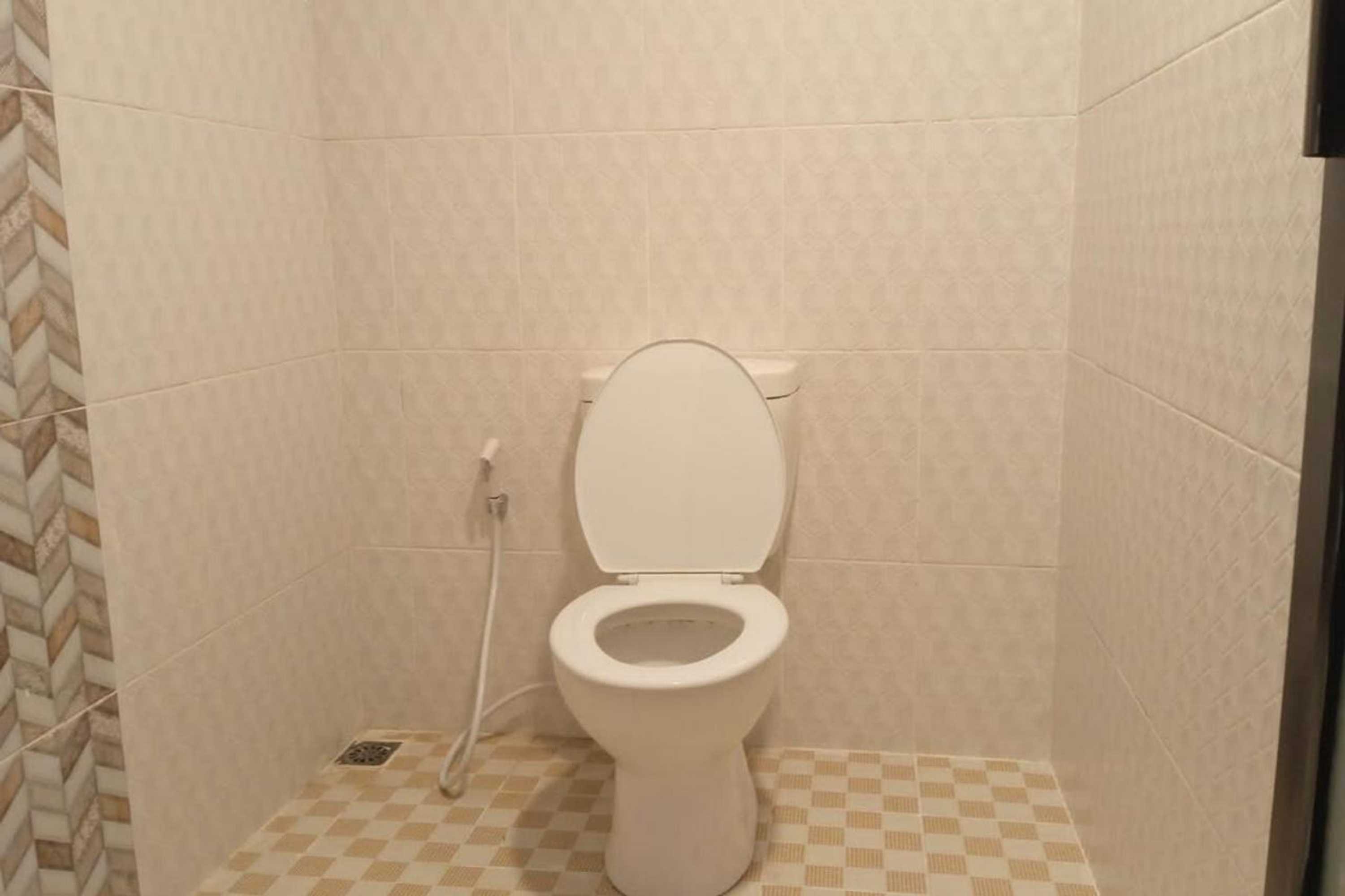 Gift card for Gorland Hostel Near Gor Satria Purwokerto Mitra Reddoorz Gift card for Gorland Hostel Near Gor Satria Purwokerto Mitra Reddoorz