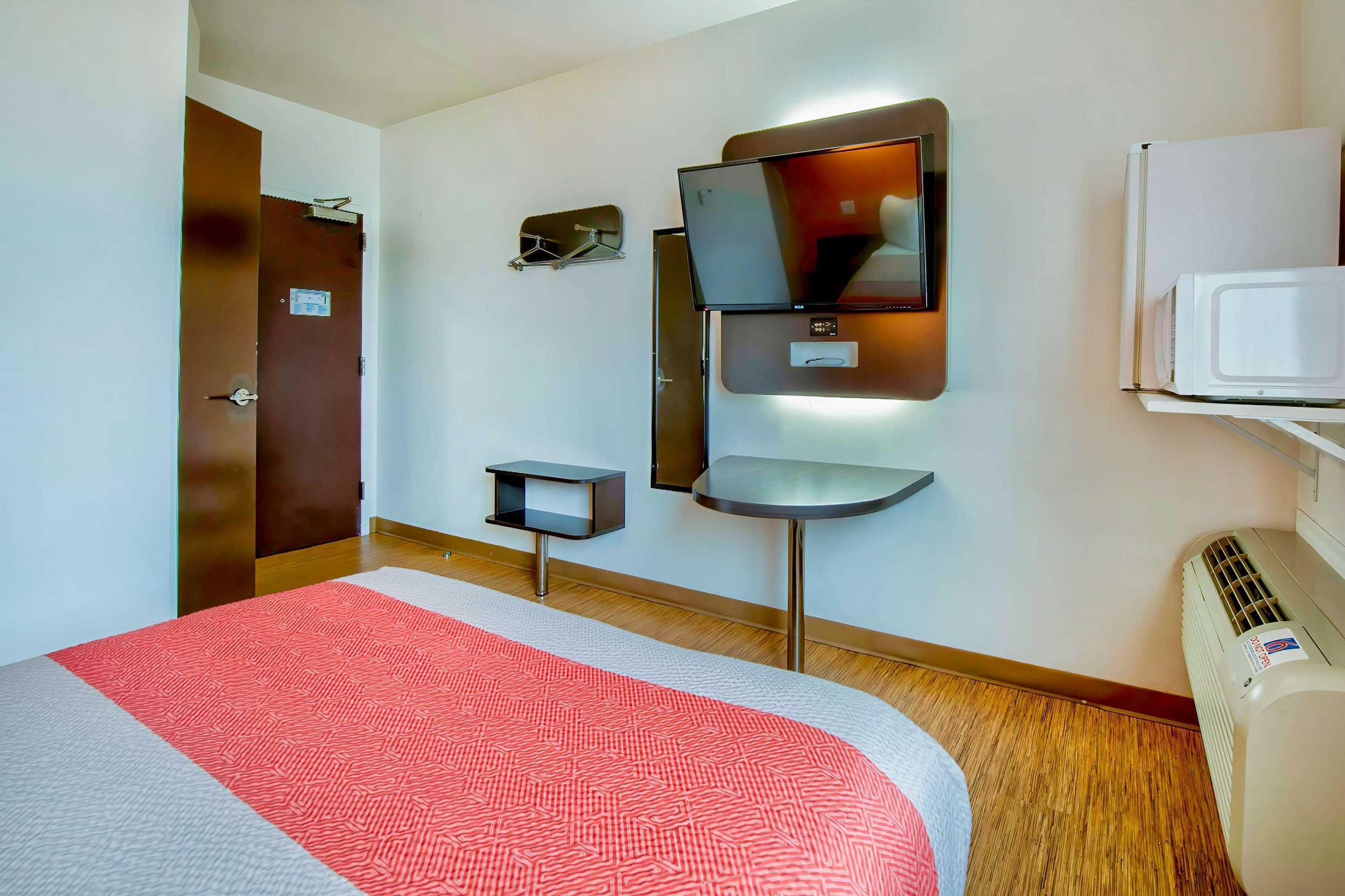 Gift card for Motel 6 Eagle Pass, TX - Lakeside Gift card for Motel 6 Eagle Pass, TX - Lakeside