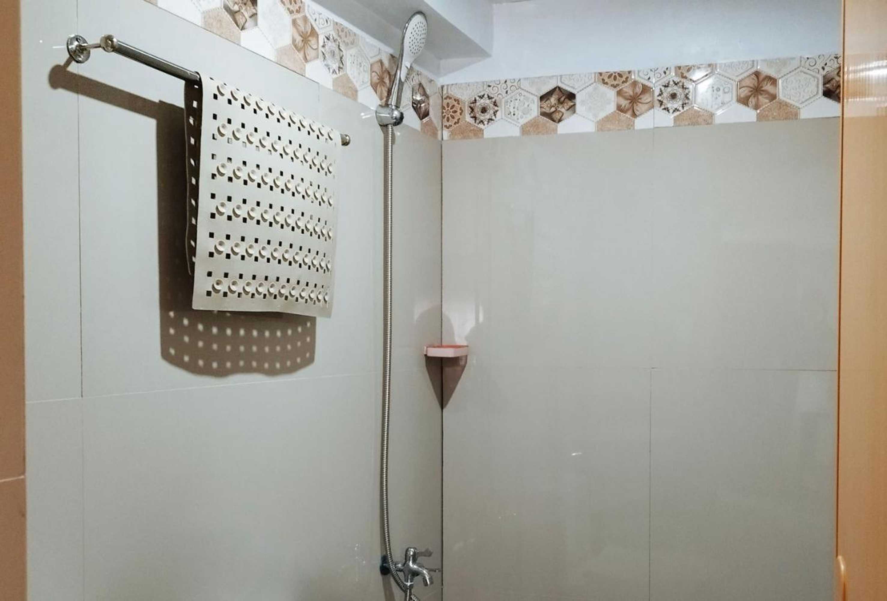 Gift card for Reddoorz at FJ Hotel Tubungan Iloilo