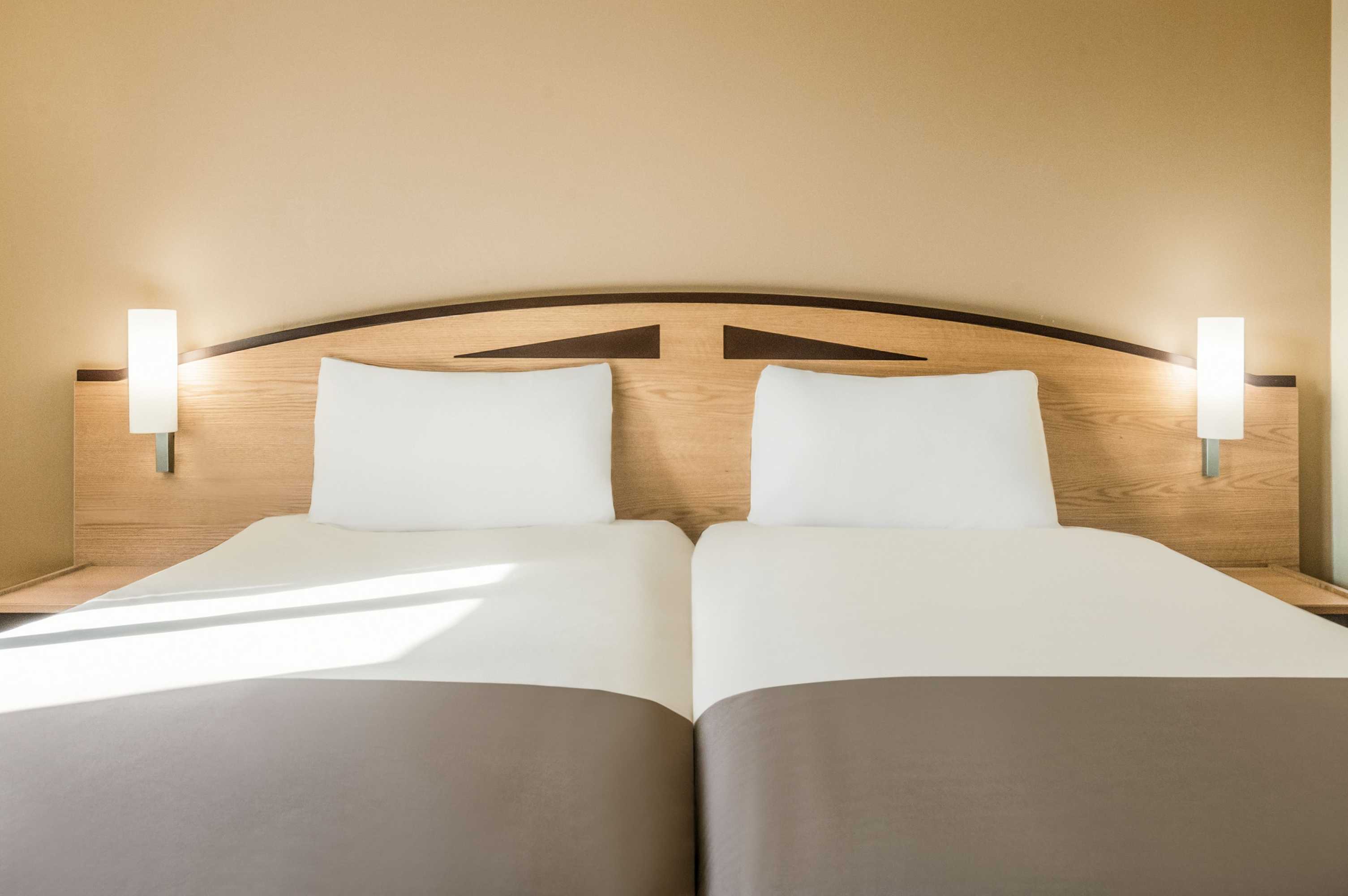 Gift card for Ibis Chesterfield Centre – Market Town Gift card for Ibis Chesterfield Centre – Market Town