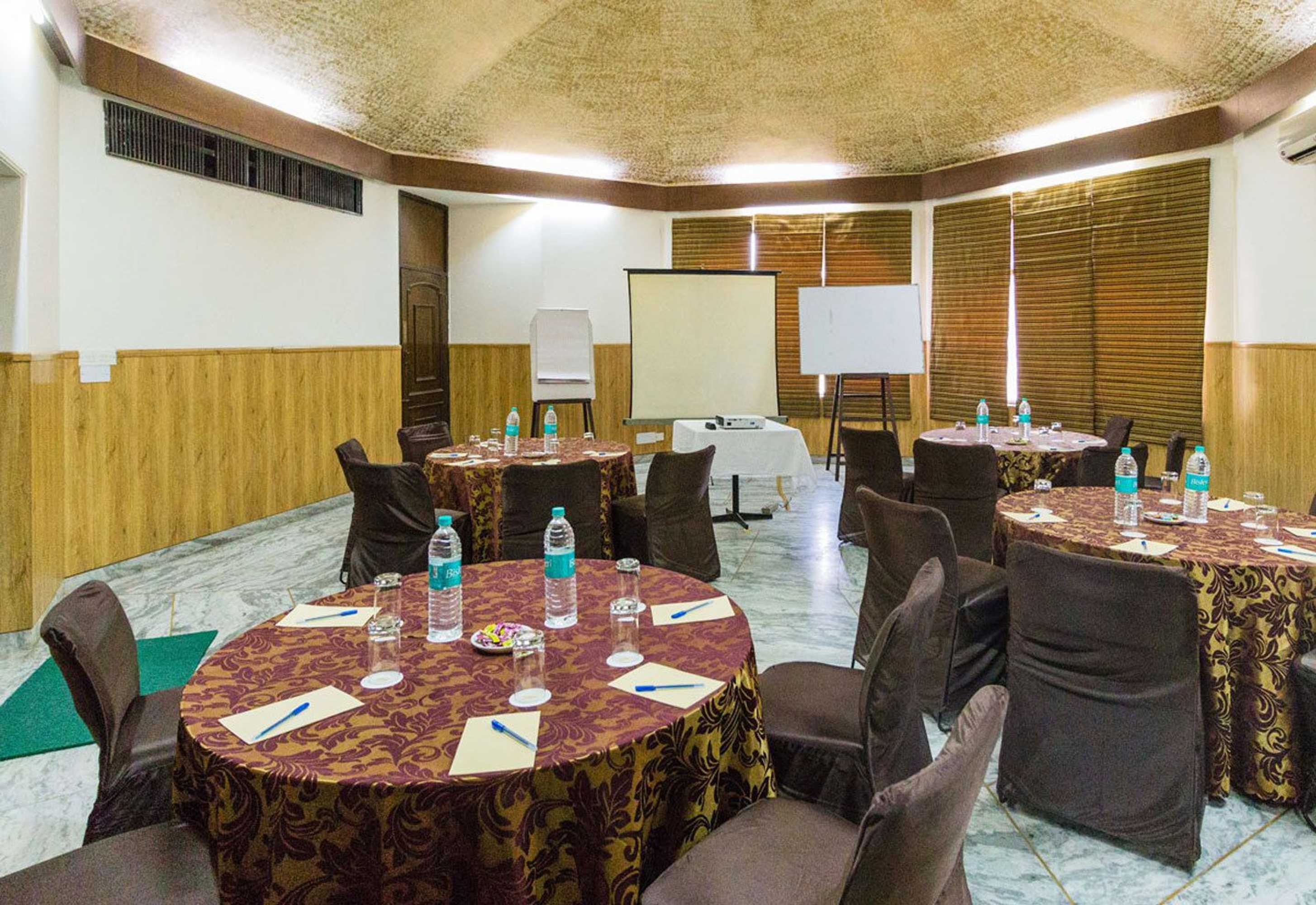 Gift card for Golden Huts Resorts