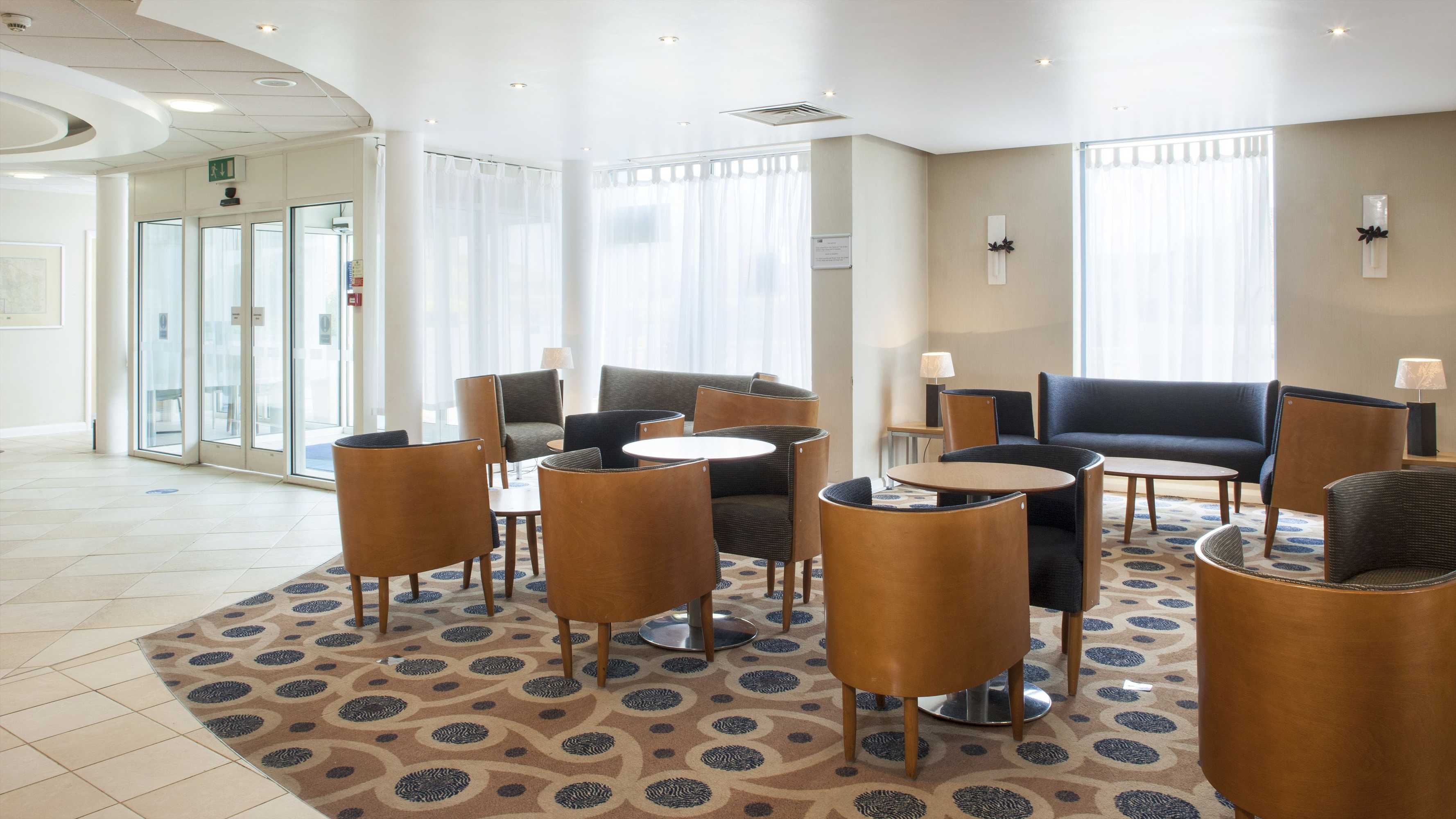 Gift card for Holiday Inn Express Oxford-Kassam Stadium by Ihg Gift card for Holiday Inn Express Oxford-Kassam Stadium by Ihg
