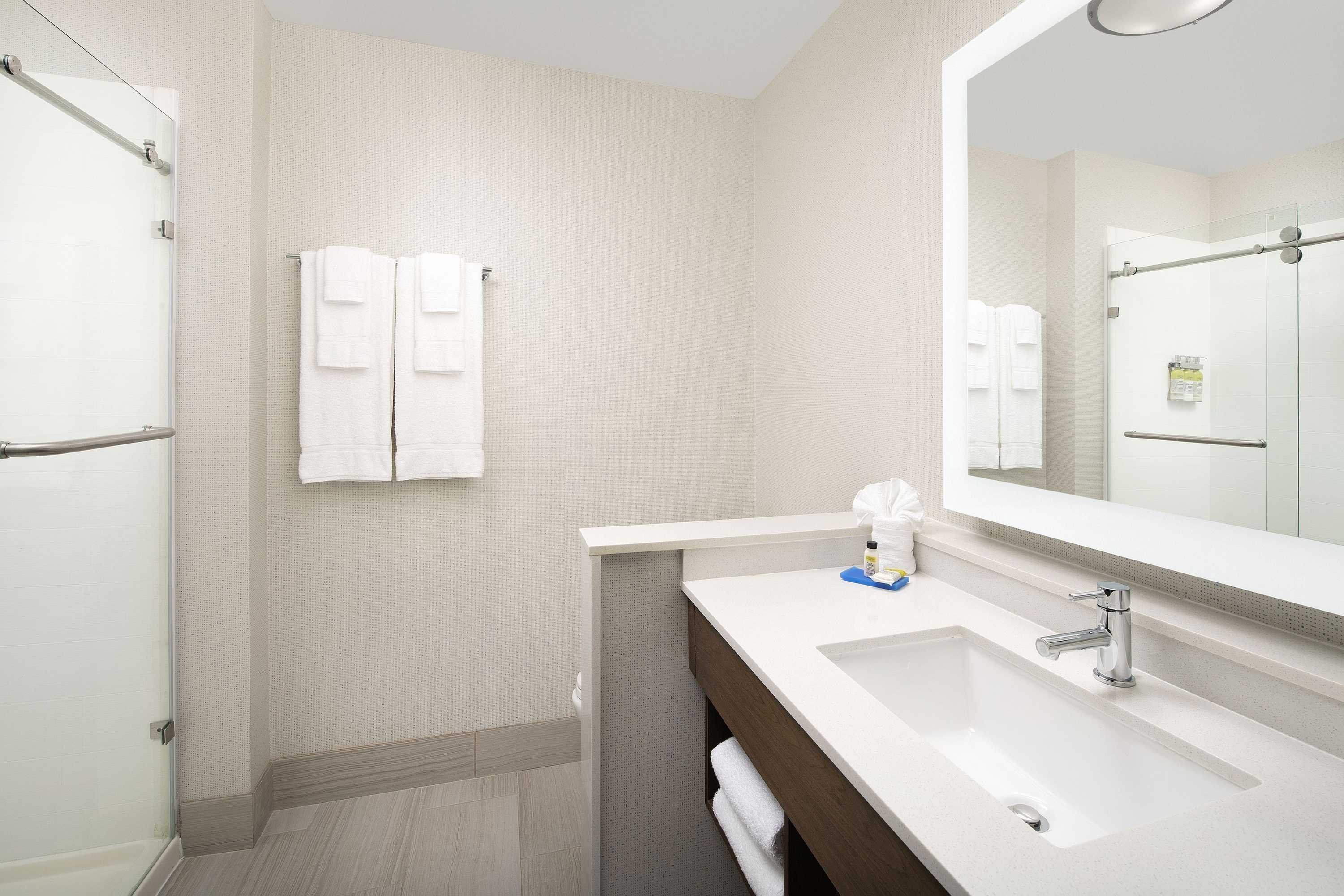 Gift card for Holiday Inn Express Atlanta SW - Newnan by Ihg