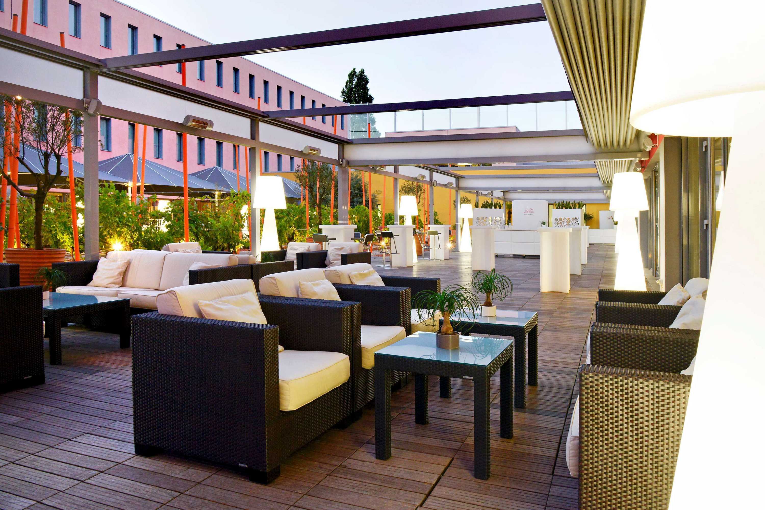 Gift card for Radisson Blu Hotel Toulouse Airport Gift card for Radisson Blu Hotel Toulouse Airport