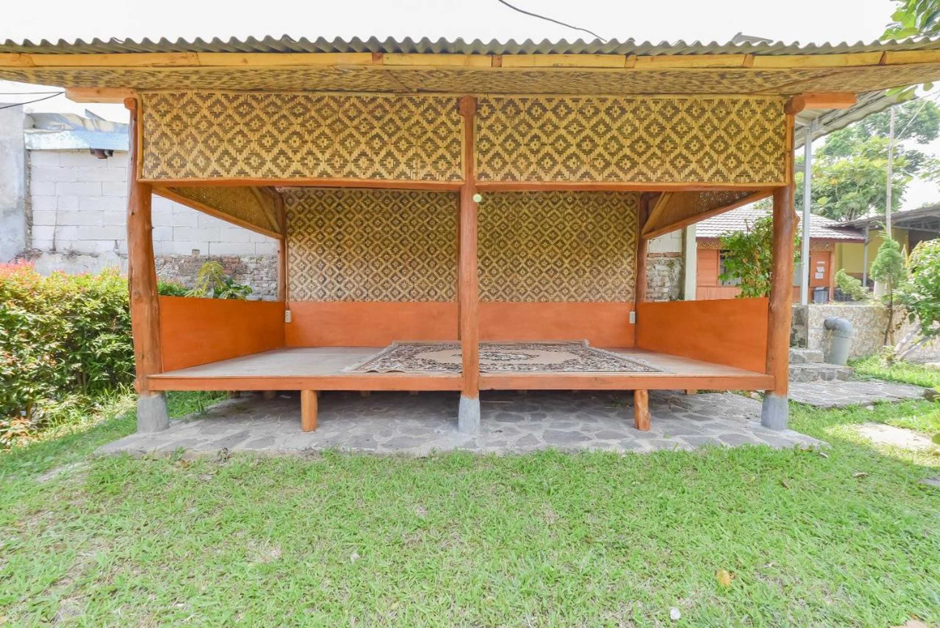 Gift card for Pondok Winagung Hotel by Oyo Rooms