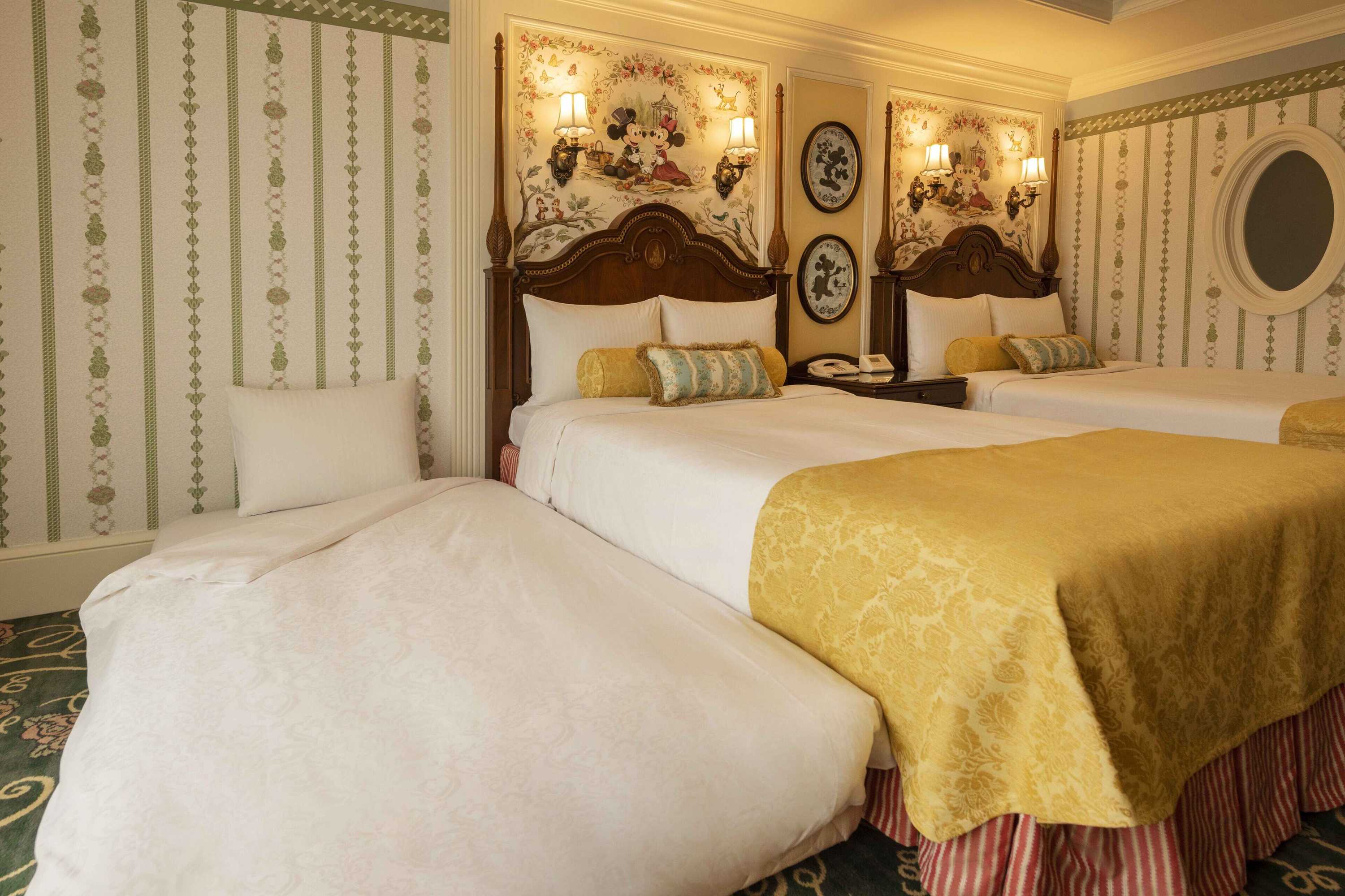 Gift card for Tokyo Disneyland Hotel Gift card for Tokyo Disneyland Hotel