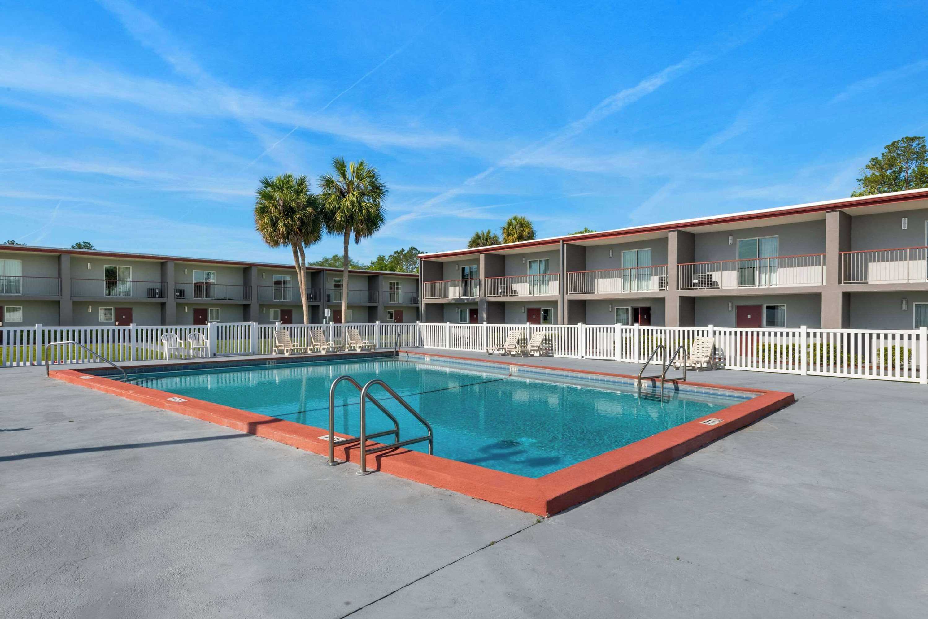 Gift card for Quality Suites Wildwood - The Villages Gift card for Quality Suites Wildwood - The Villages