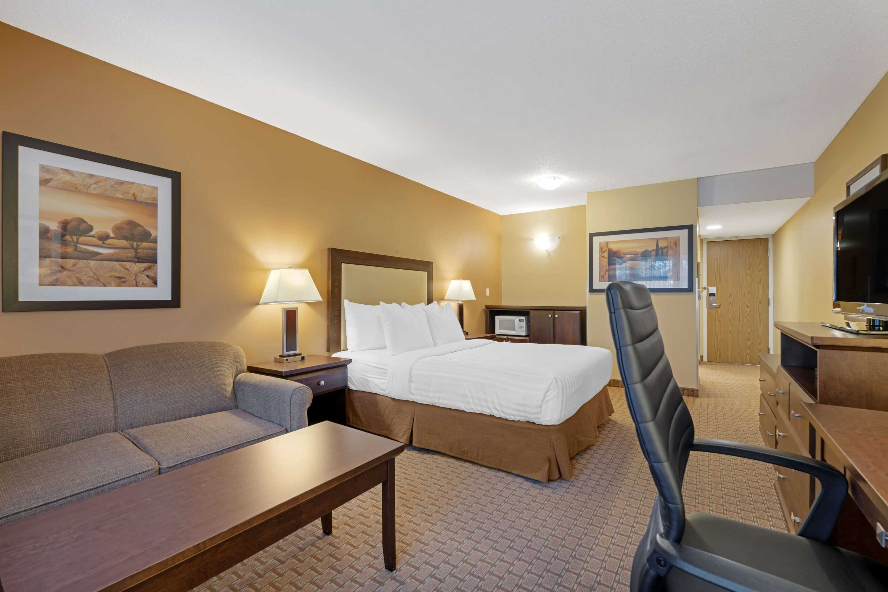 Gift card for Best Western Plus Emerald Isle Hotel Gift card for Best Western Plus Emerald Isle Hotel