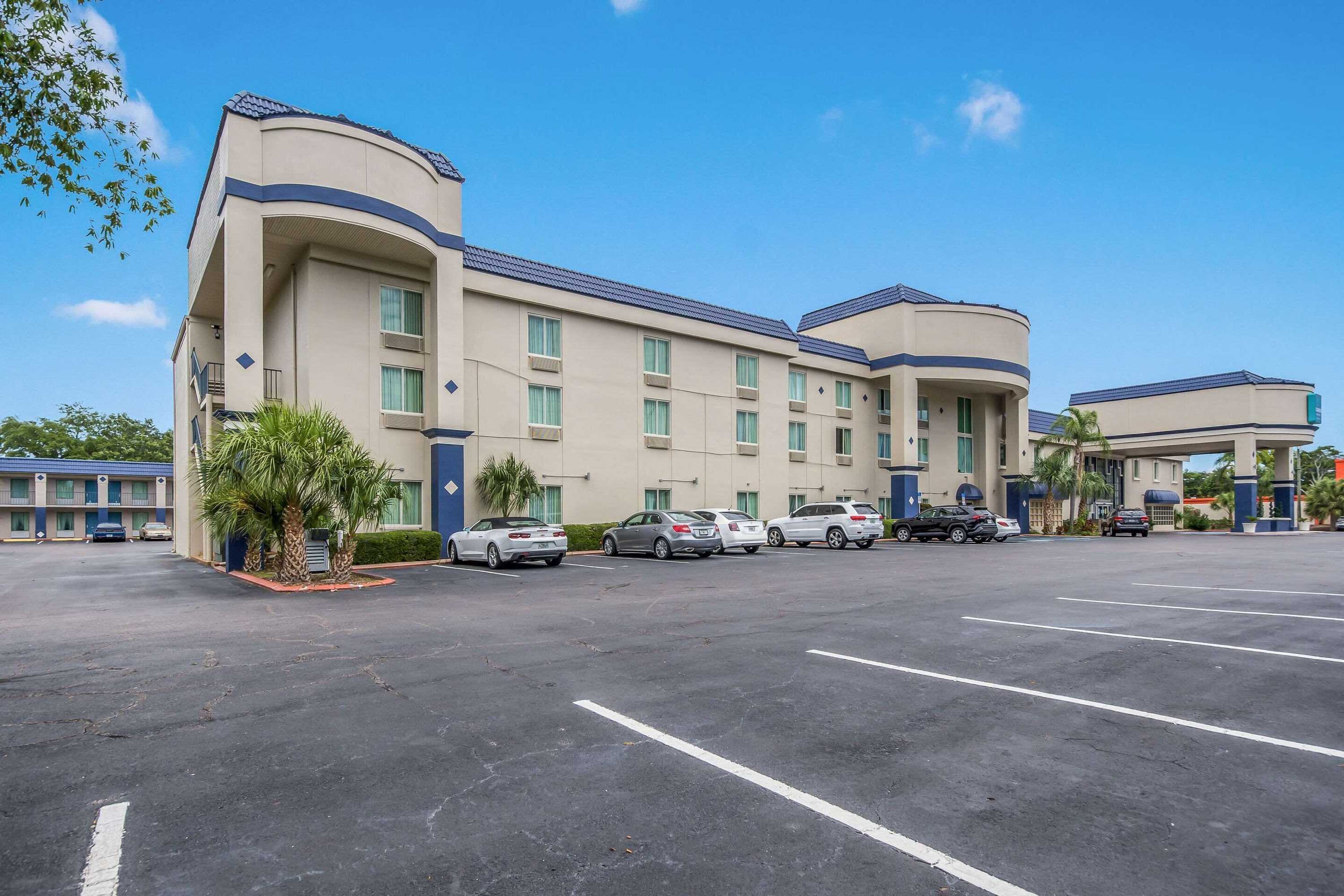 Gift card for Clarion Inn & Suites Central Clearwater Beach Gift card for Clarion Inn & Suites Central Clearwater Beach