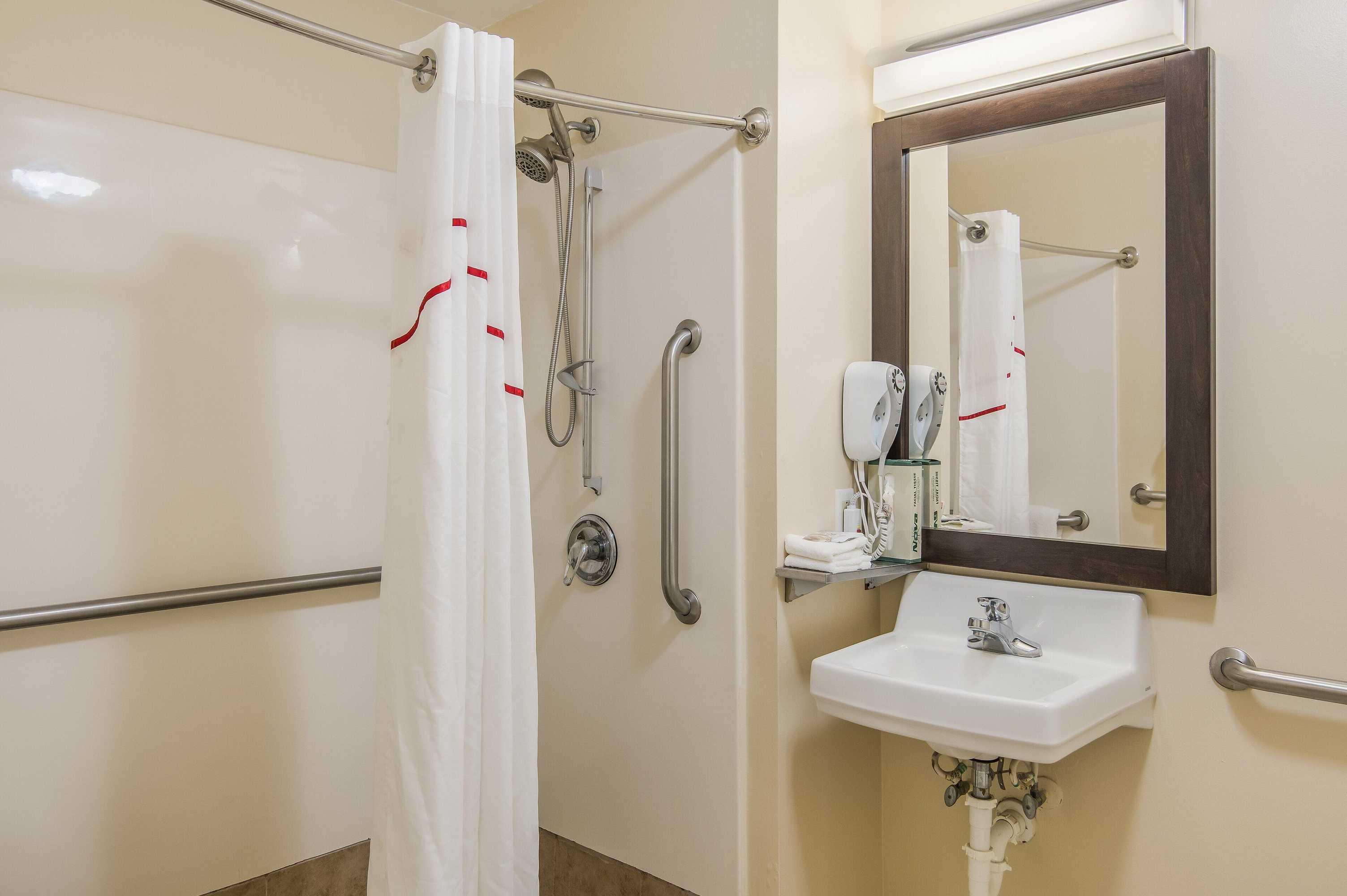 Gift card for Red Roof Inn & Suites Pensacola East - Milton Gift card for Red Roof Inn & Suites Pensacola East - Milton