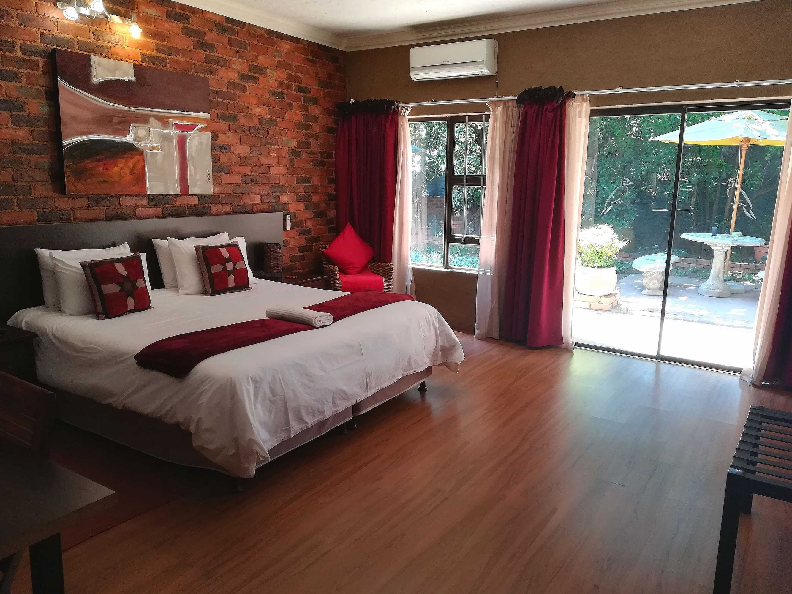 Gift card for 24 Onvrey Guest House Gift card for 24 Onvrey Guest House
