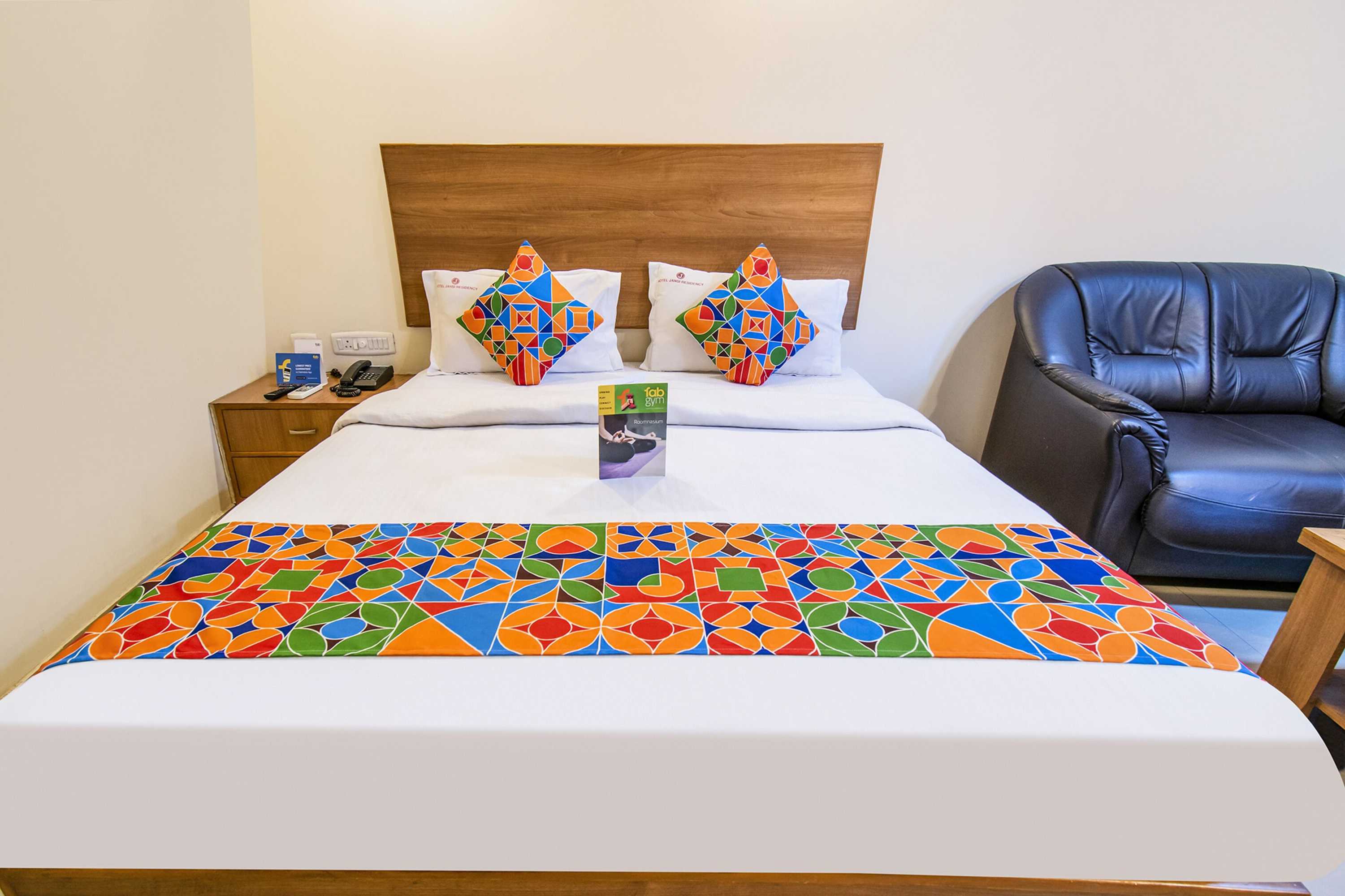 Gift card for Fabhotel Jansi Deluxe - Nr Gandhipuram Bus Stand Gift card for Fabhotel Jansi Deluxe - Nr Gandhipuram Bus Stand
