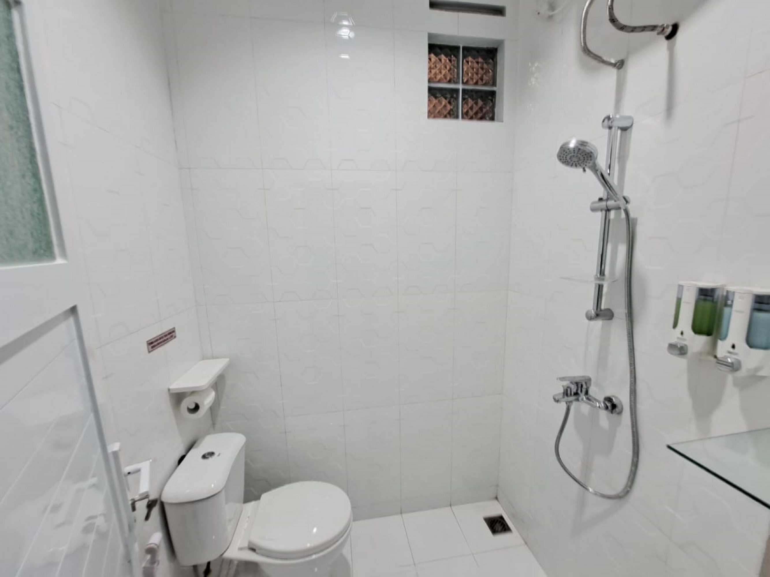 Gift card for Oyo 94026 Uma Arda Hometown