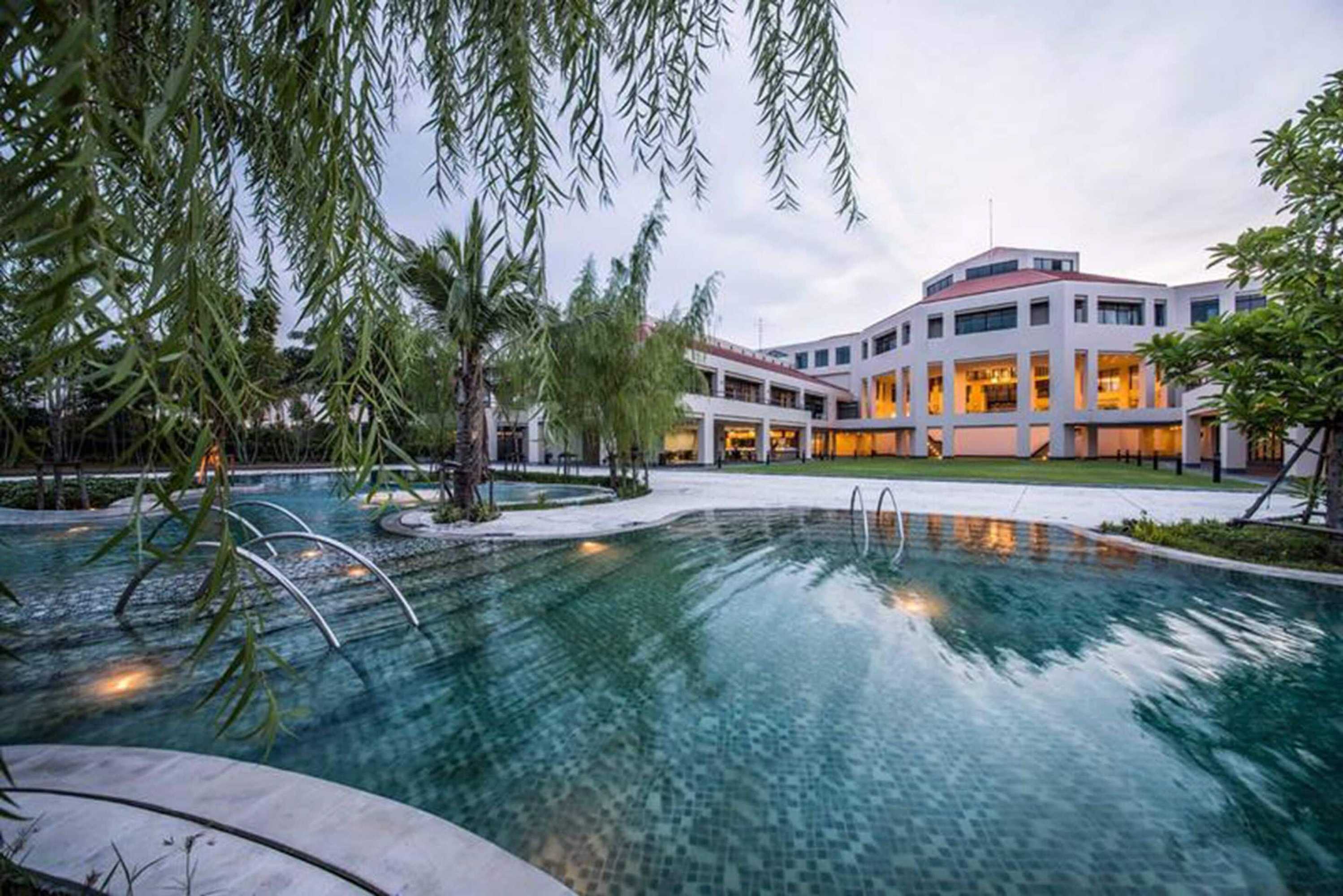 Gift card for Eastin Thana City Golf Resort Bangkok Gift card for Eastin Thana City Golf Resort Bangkok