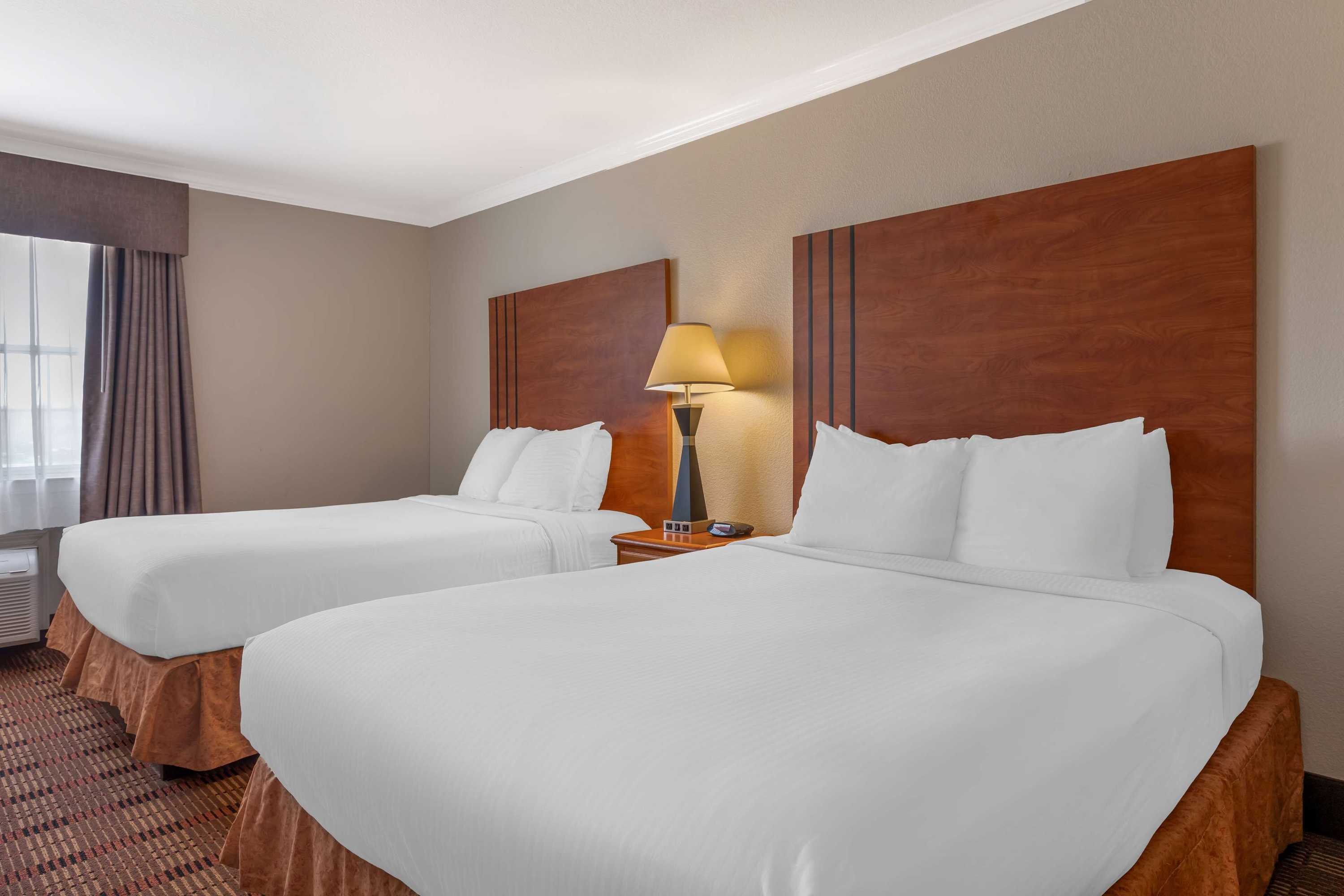 Gift card for Best Western Club House Inn & Suites Gift card for Best Western Club House Inn & Suites