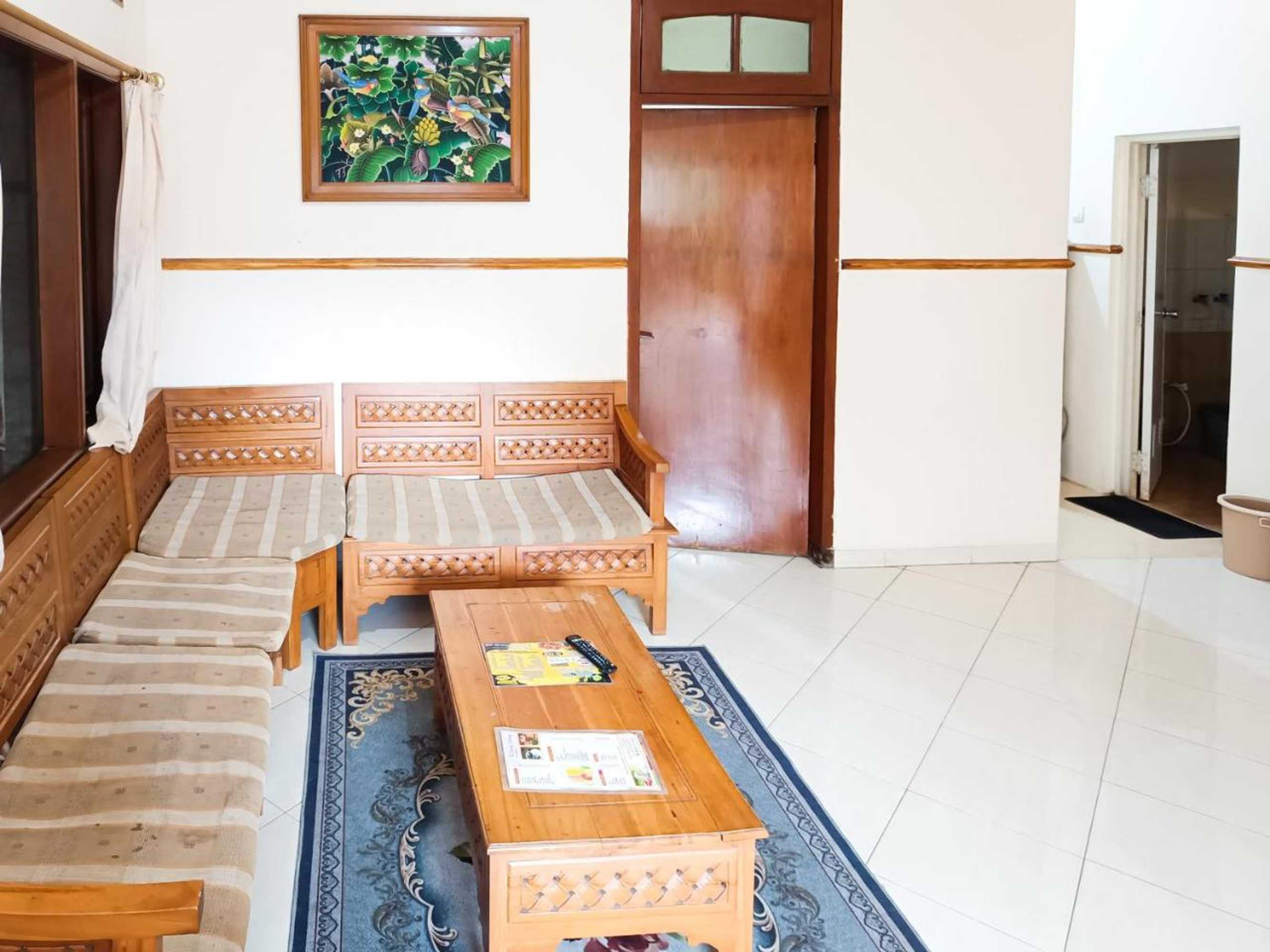 Gift card for Reddoorz at Dewa Breeze Inn Near Paralayang