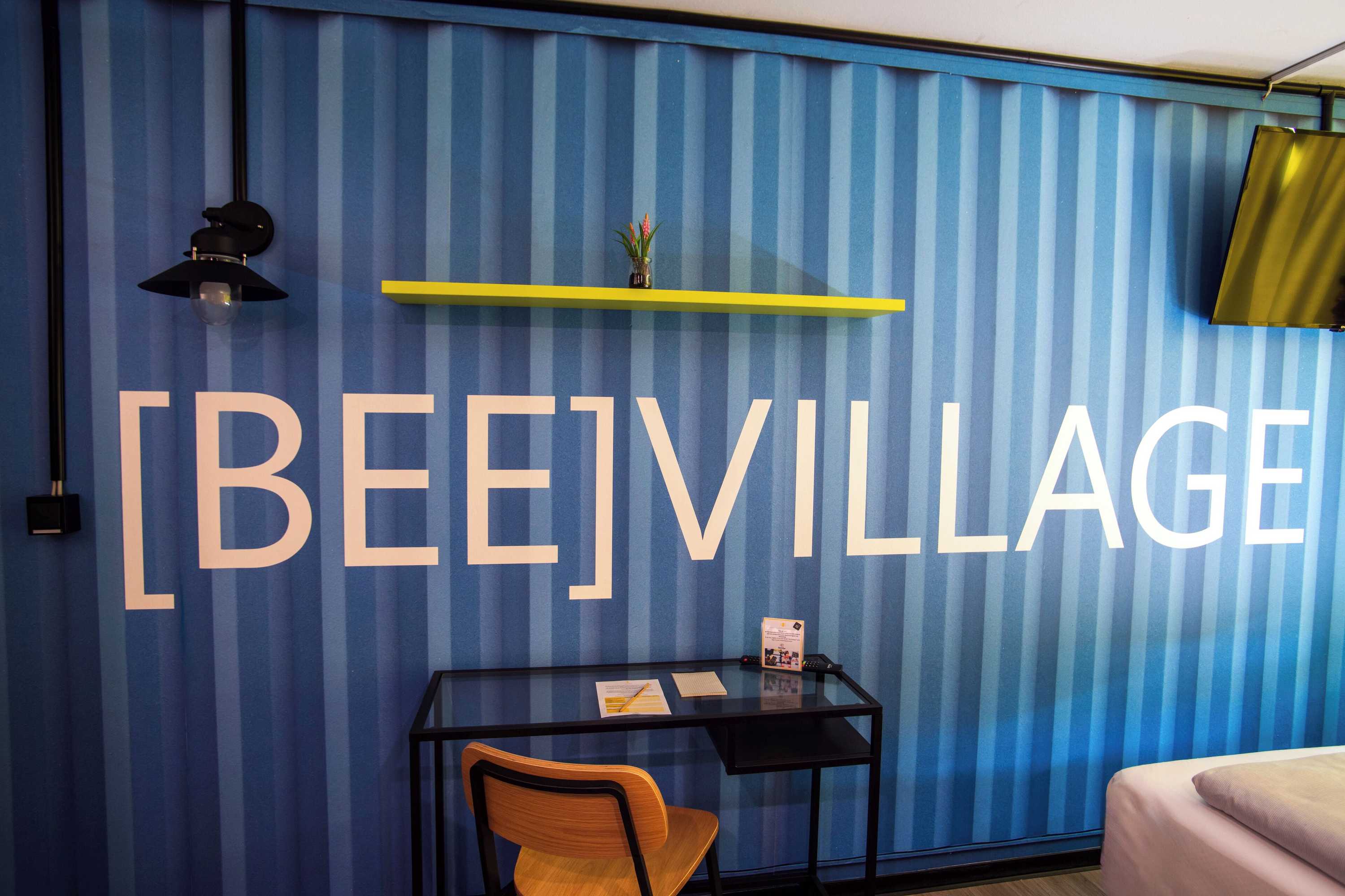 Gift card for [bee]village Messehotel Hannover-Laatzen