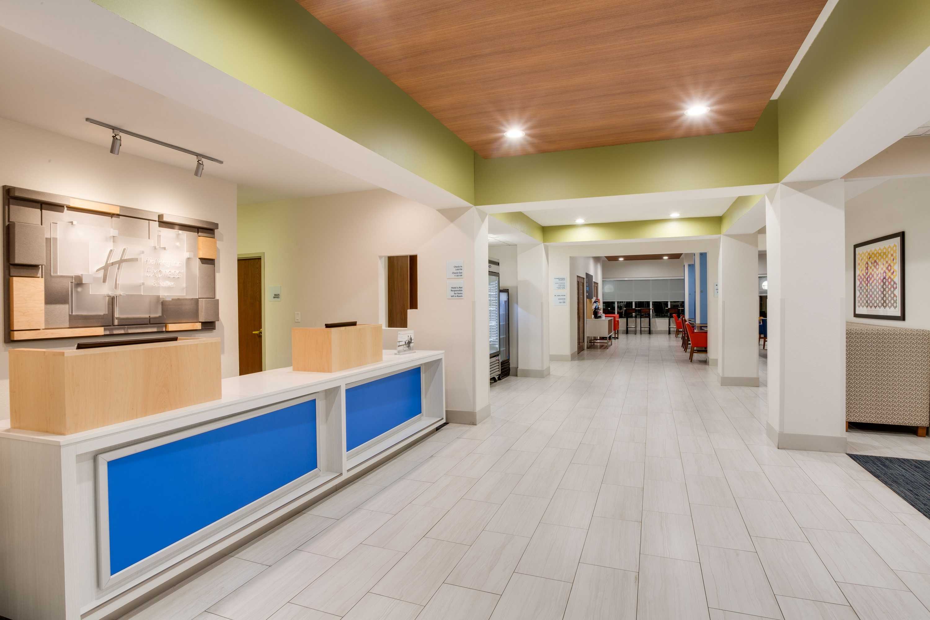 Gift card for Holiday Inn Express Hotel & Suites Tampa-Fairgrounds-Casino by Ihg Gift card for Holiday Inn Express Hotel & Suites Tampa-Fairgrounds-Casino by Ihg