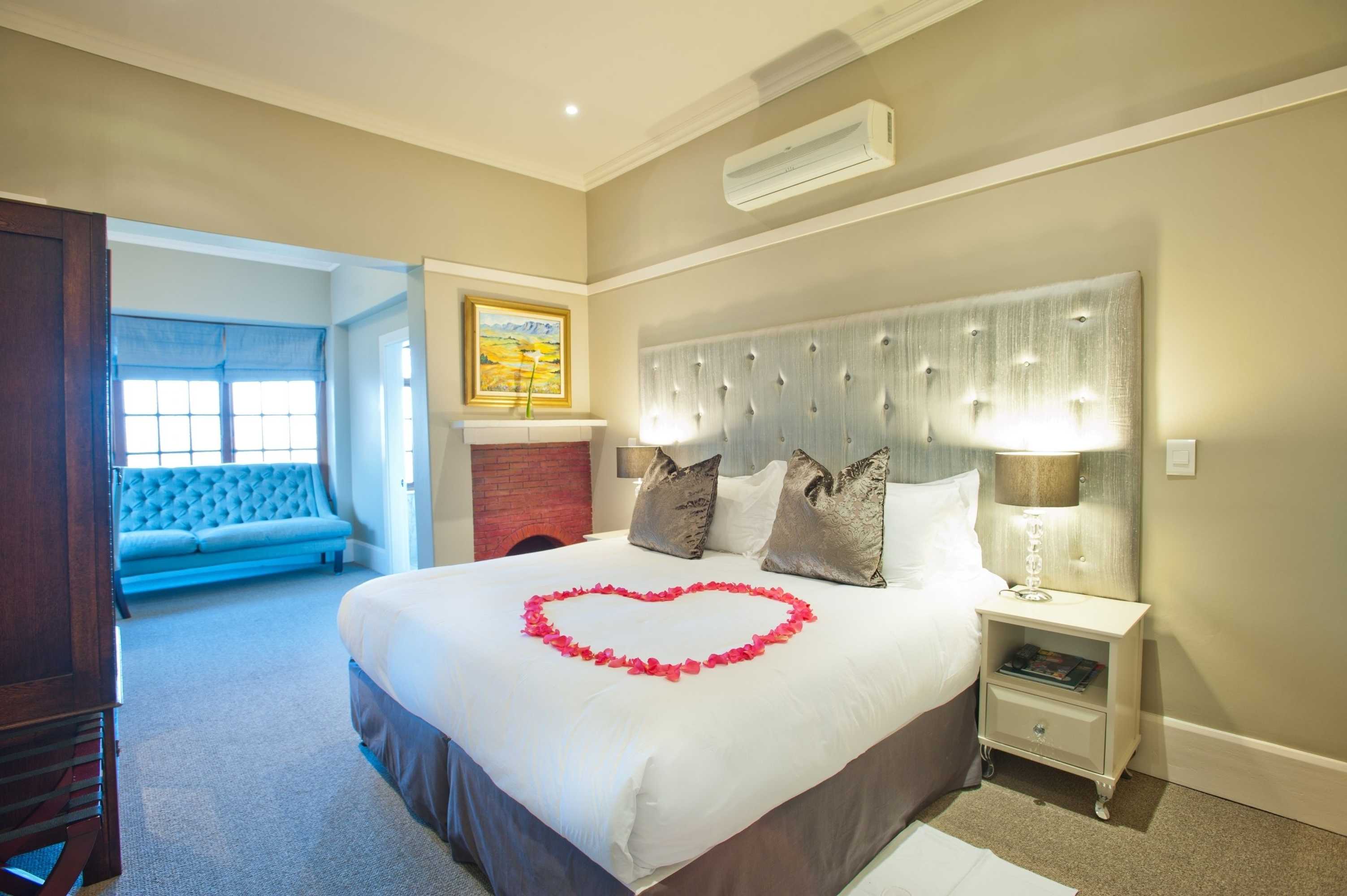 Gift card for The Saint James on Venice Luxury Guest House Gift card for The Saint James on Venice Luxury Guest House
