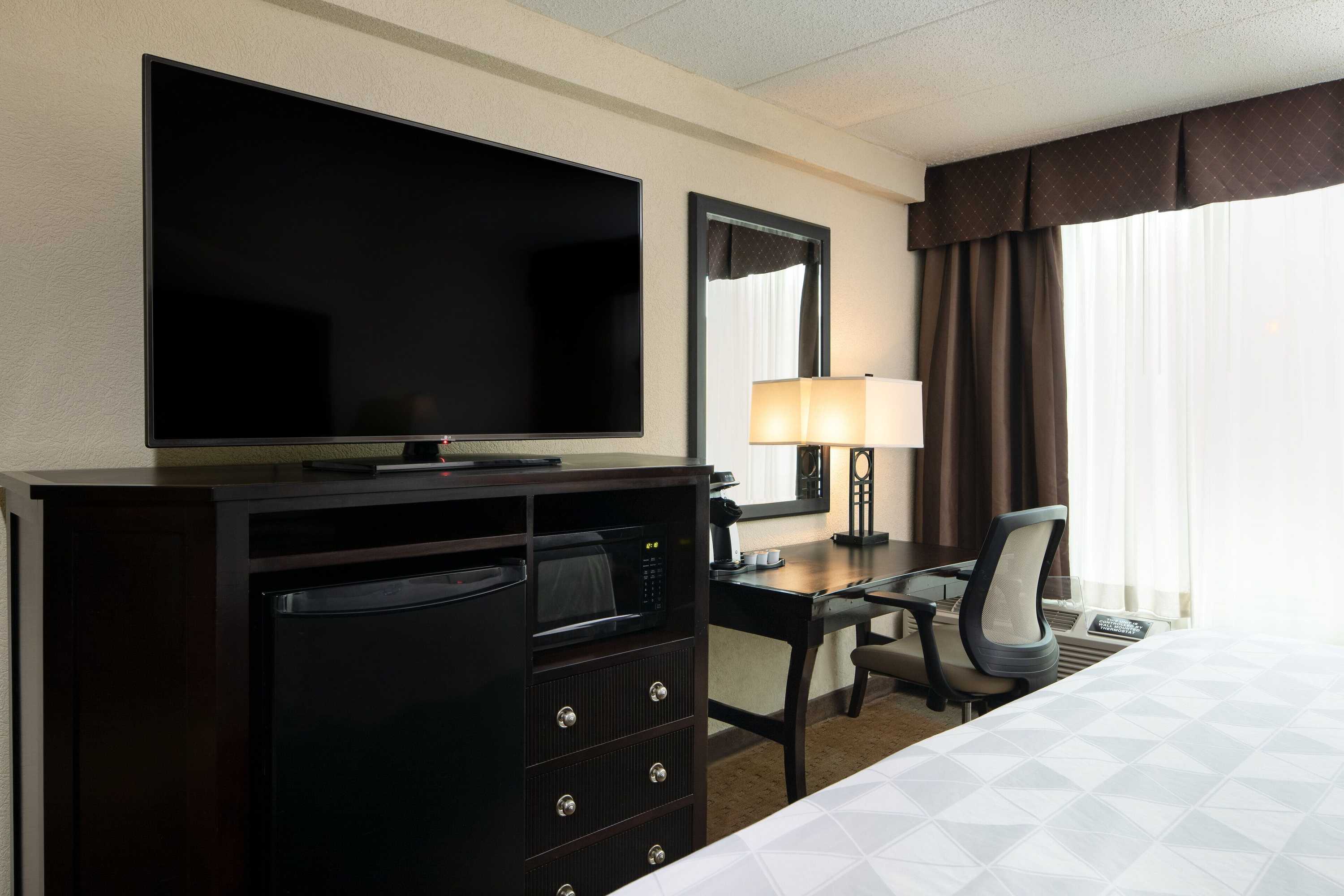 Gift card for Holiday Inn Hotel & Suites Charleston West by Ihg Gift card for Holiday Inn Hotel & Suites Charleston West by Ihg