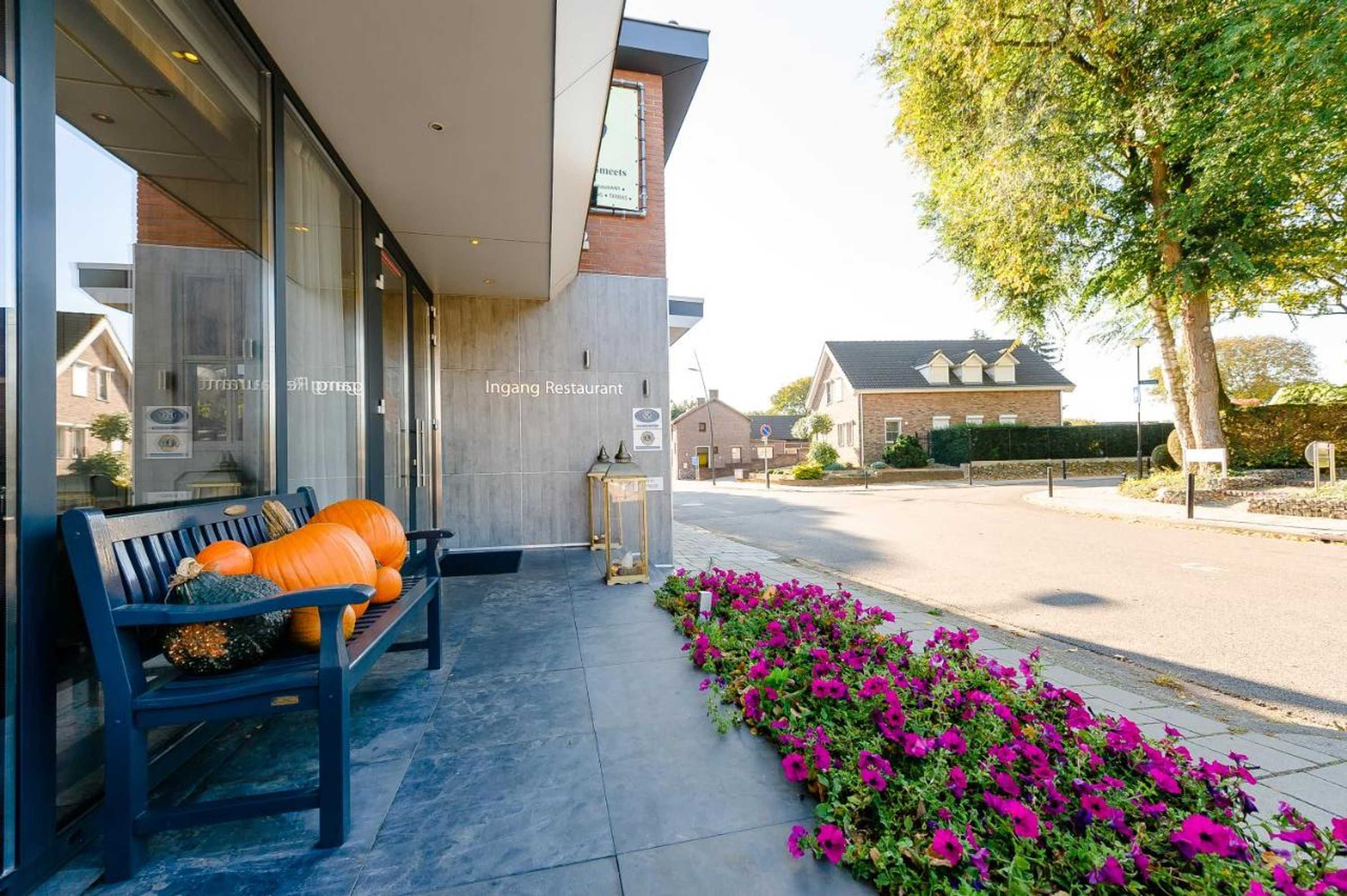 Gift card for B & B M 3