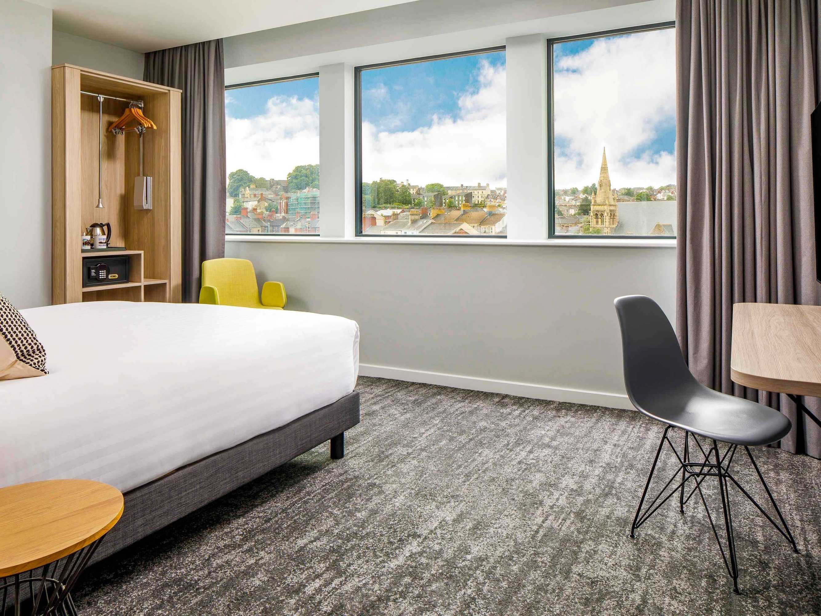 Gift card for Mercure Newport Hotel Gift card for Mercure Newport Hotel
